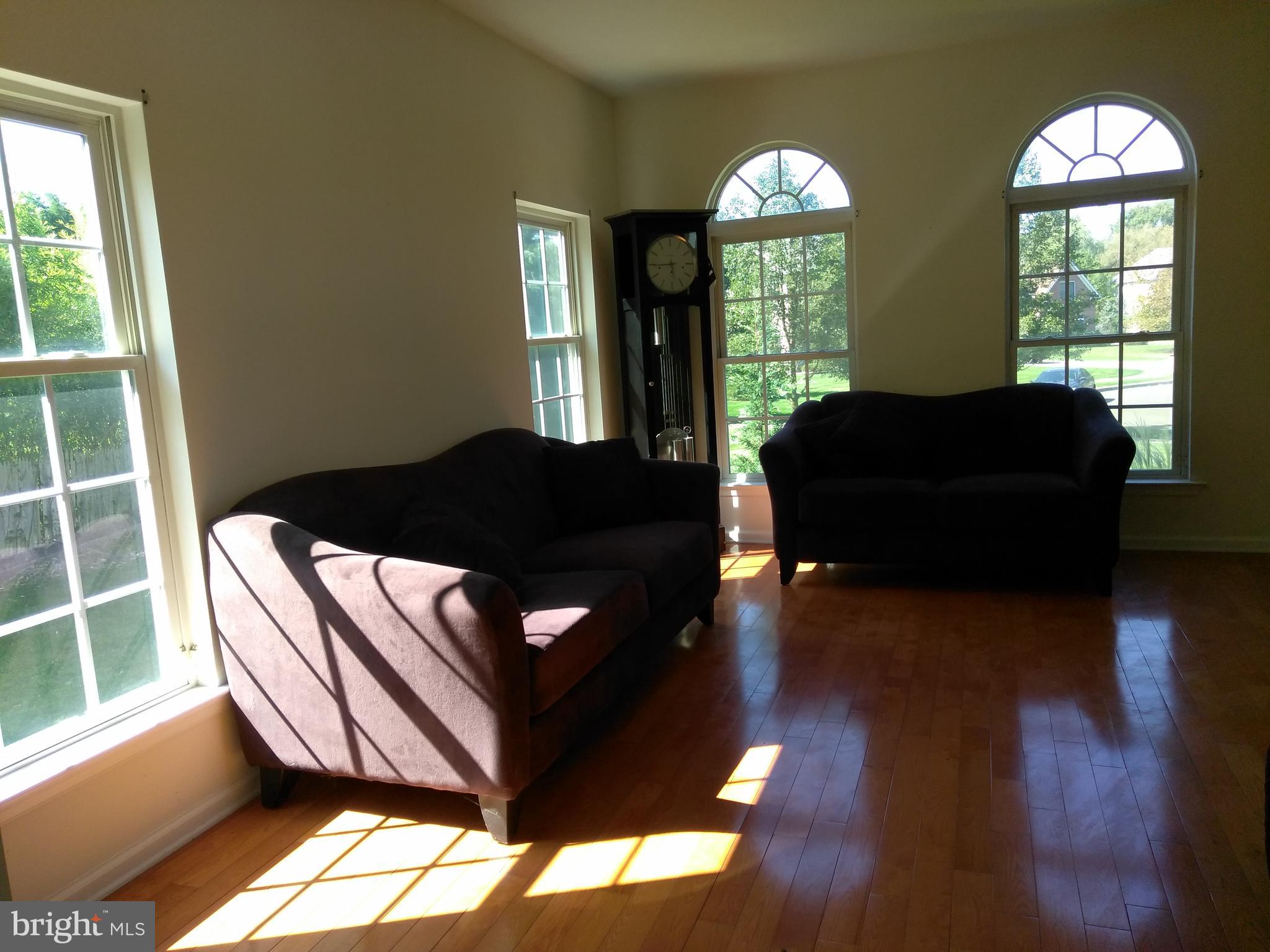 SOUTHAMPTON HGHTS - Residential