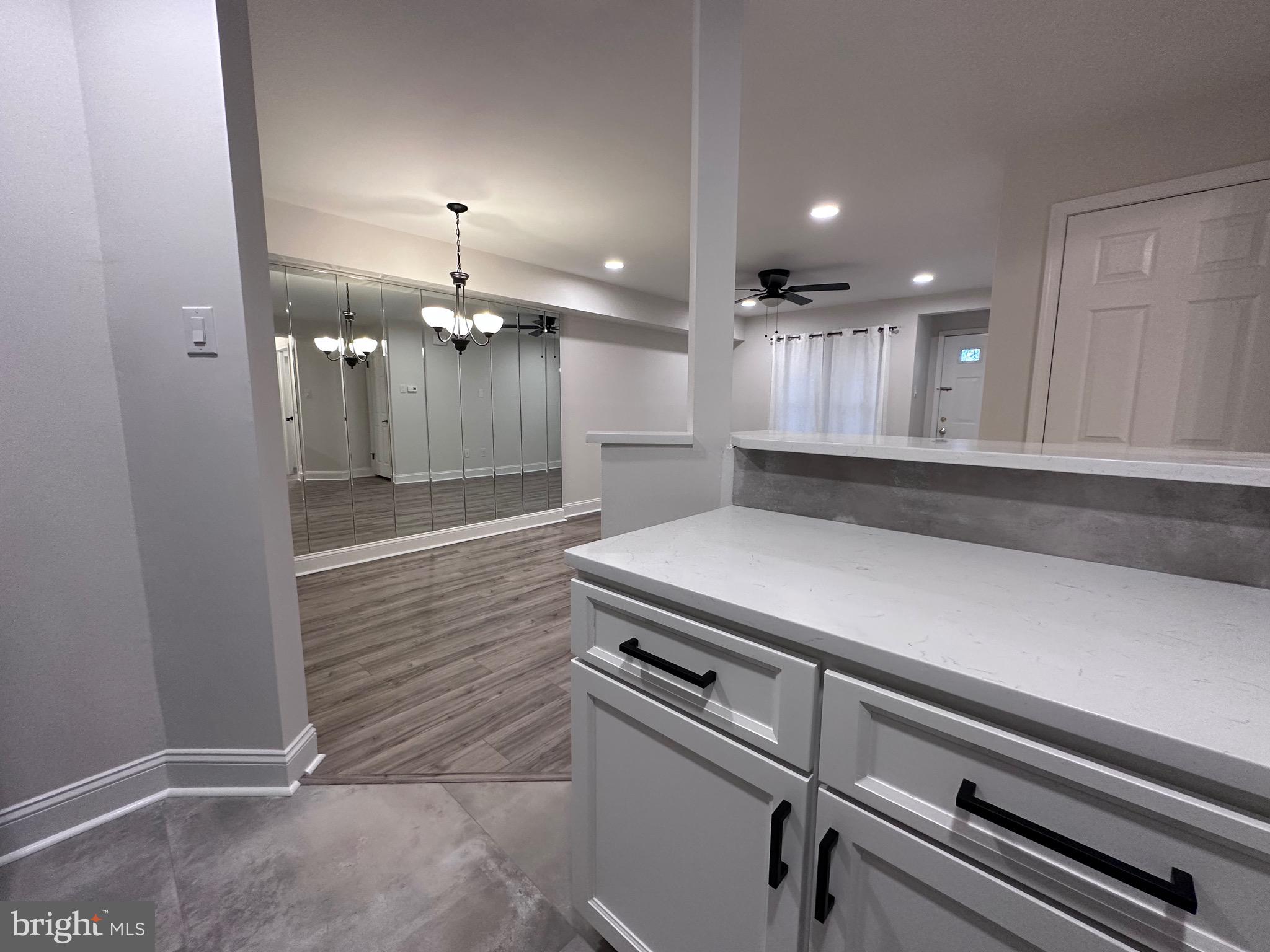 VILLAGE SHIRES - Residential Lease