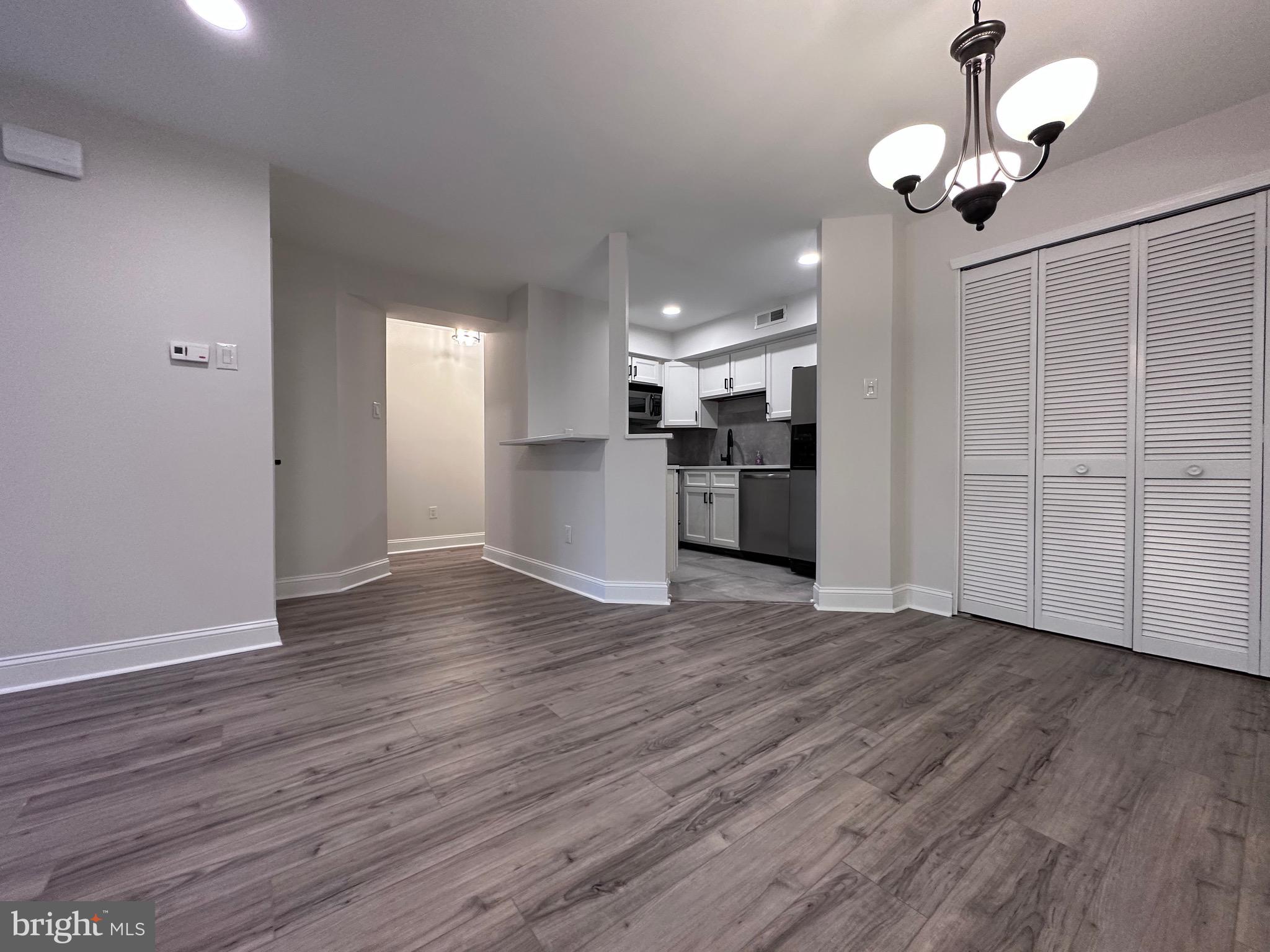 VILLAGE SHIRES - Residential Lease