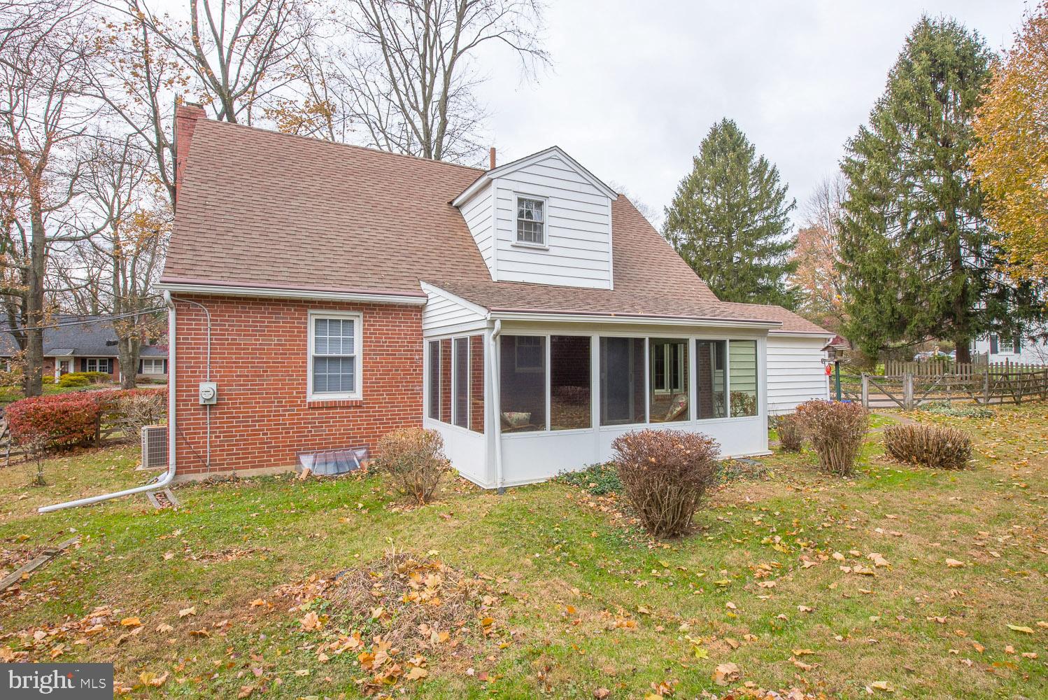 DUNN HILL - Residential