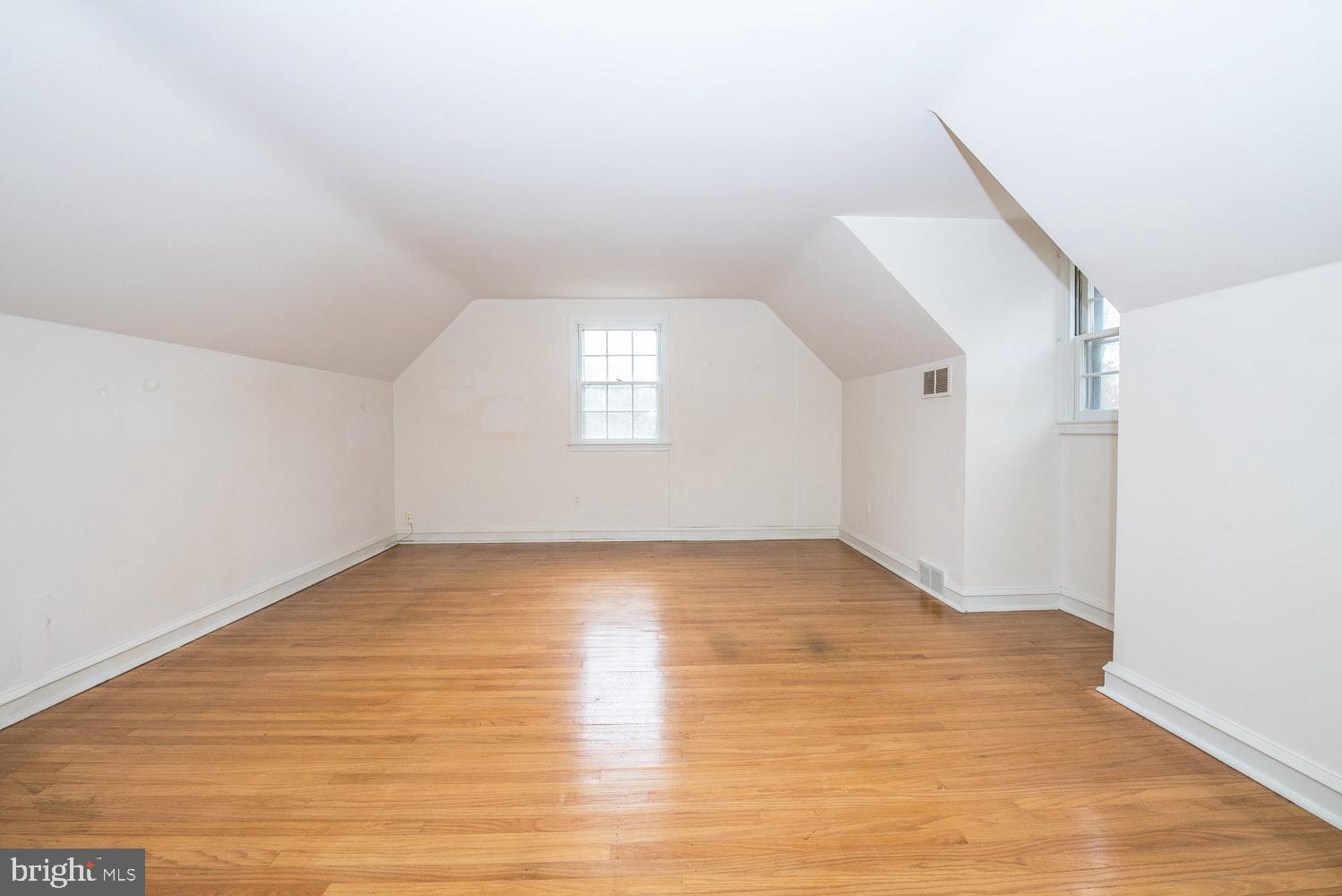 DUNN HILL - Residential