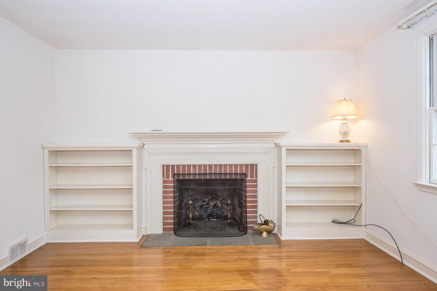 DUNN HILL - Residential