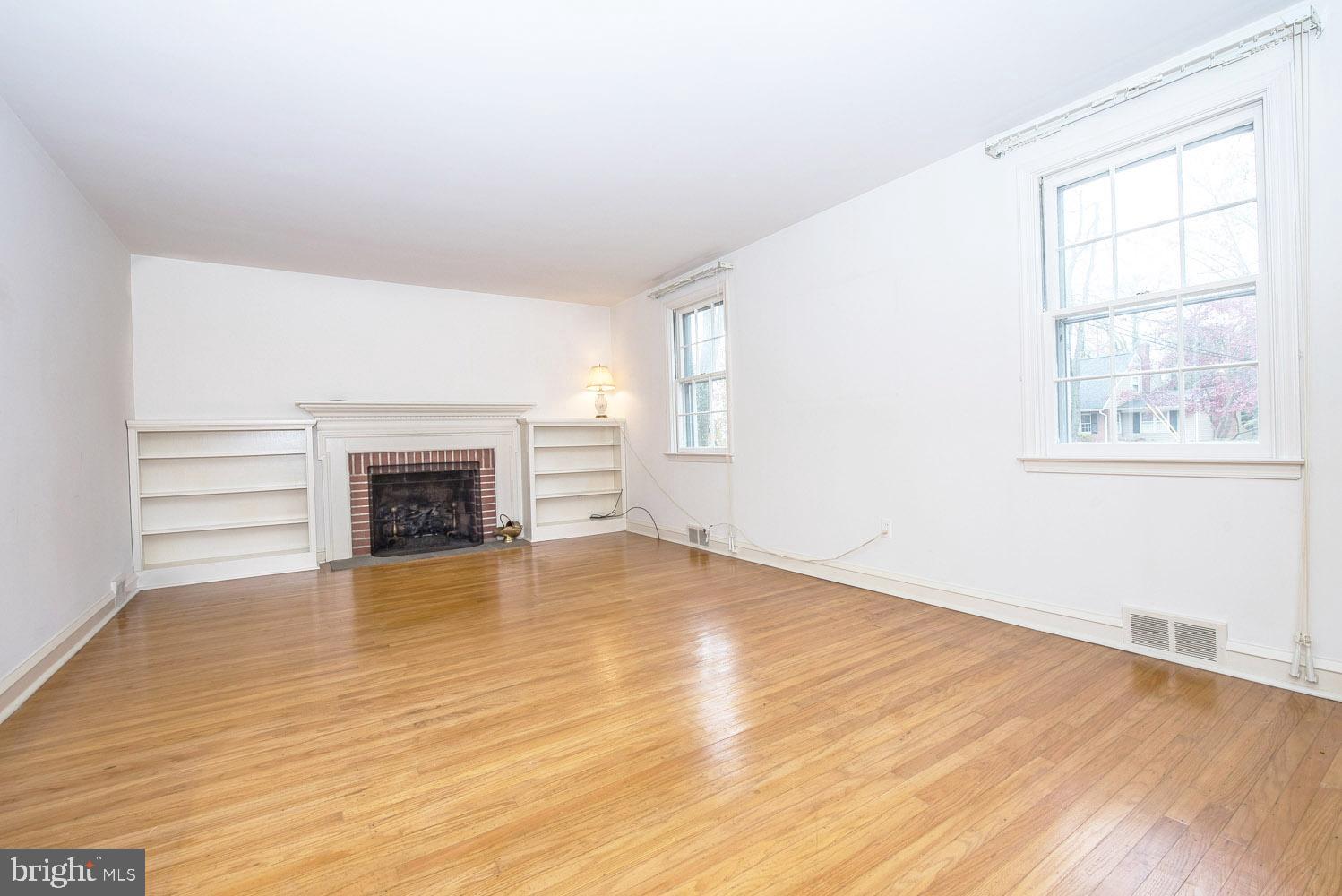 DUNN HILL - Residential