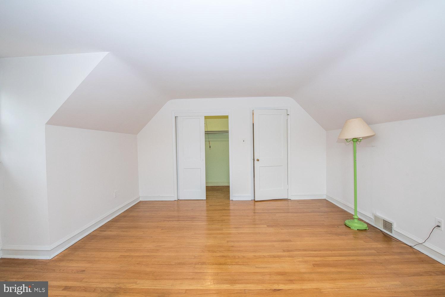 DUNN HILL - Residential