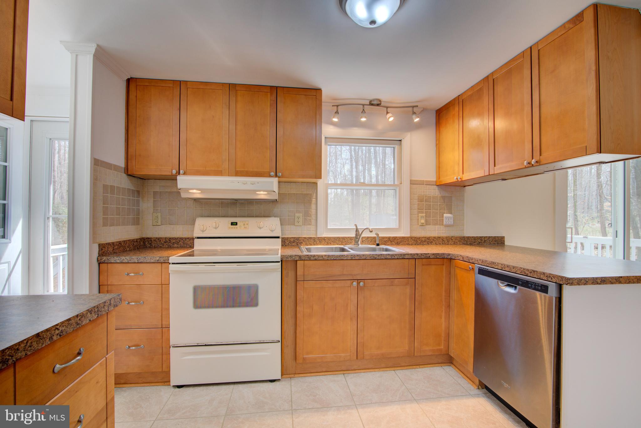 SETTLERS LANDING - Residential