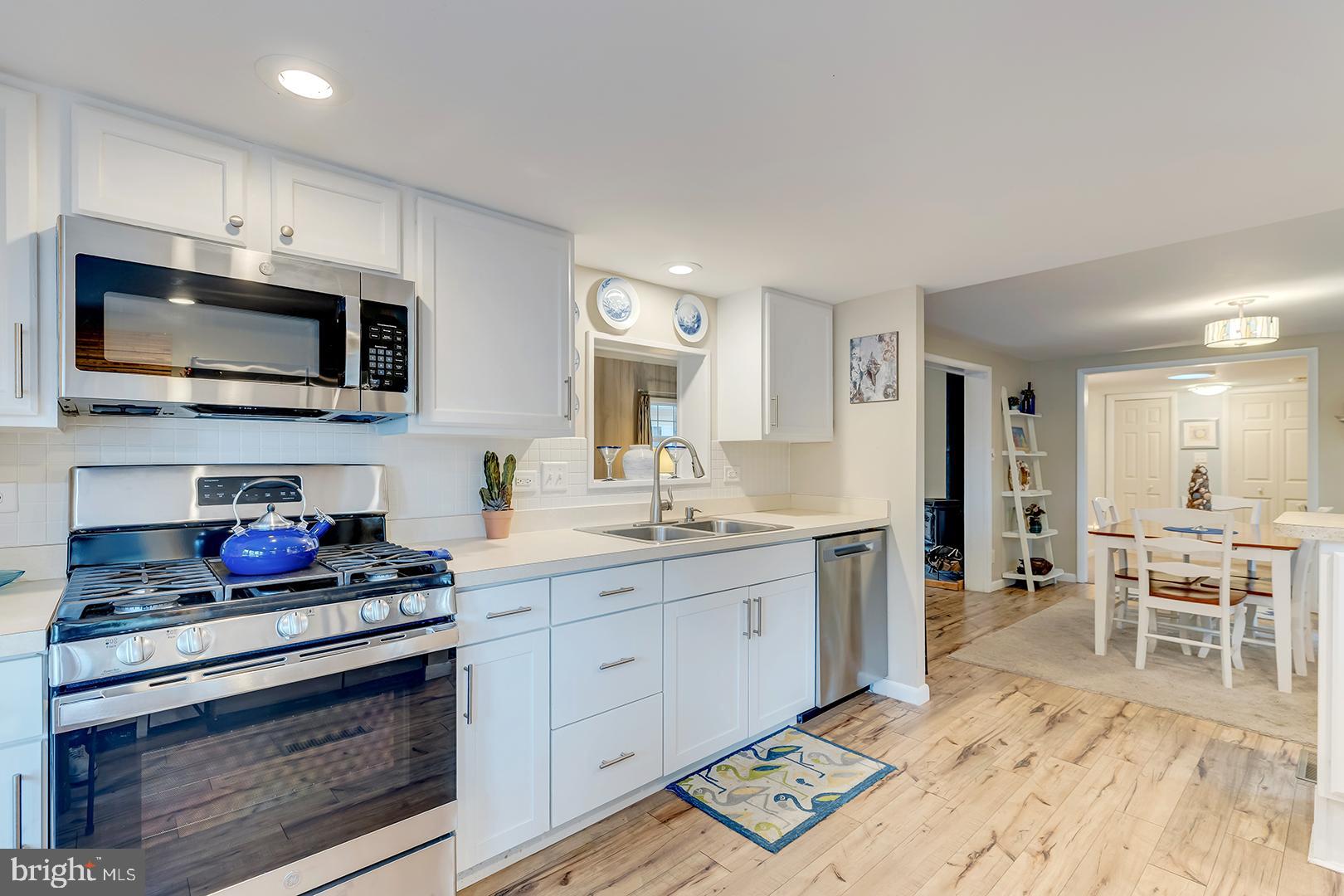 SUN RETREATS REHOBOTH BAY - Residential