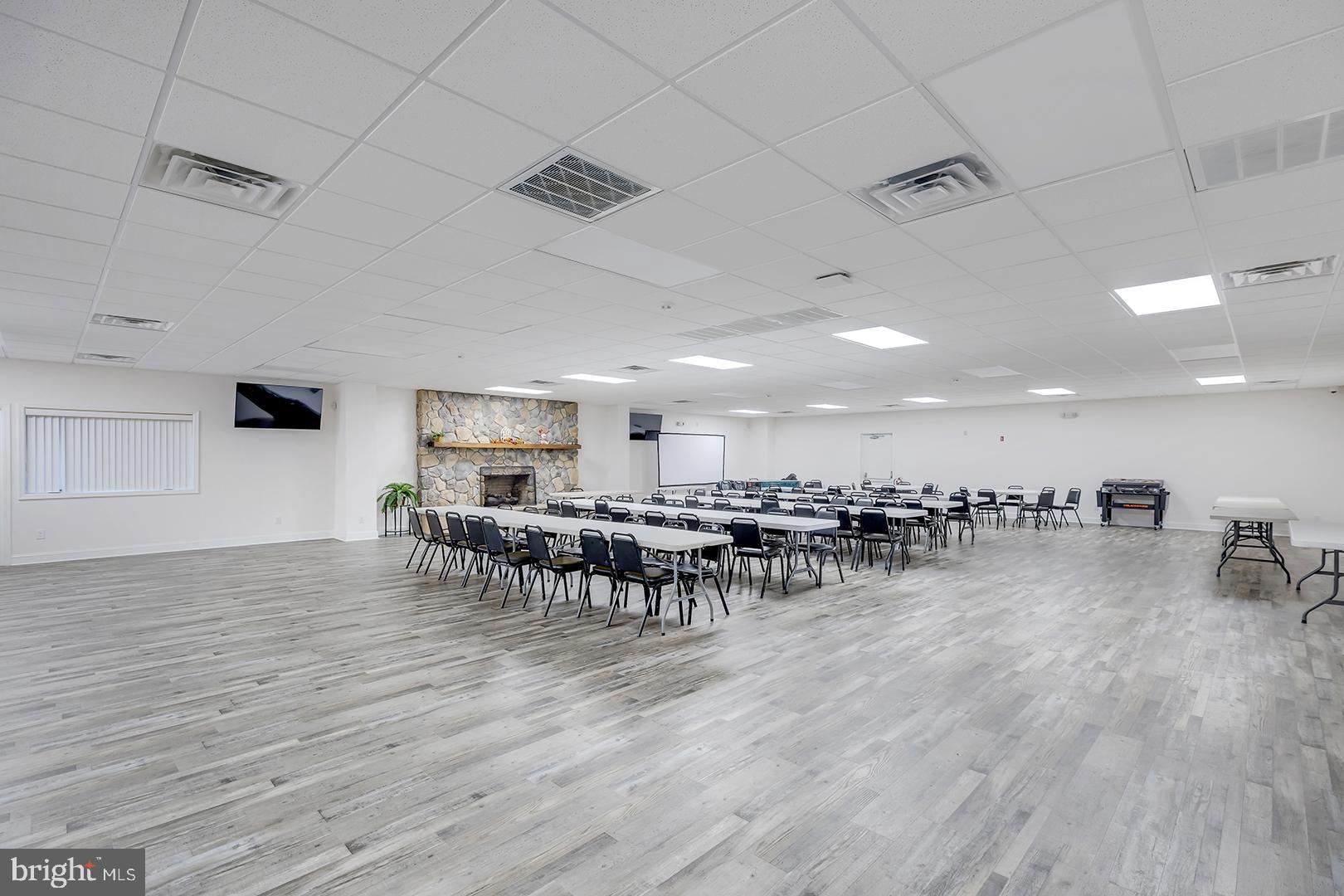 SUN RETREATS REHOBOTH BAY - Residential