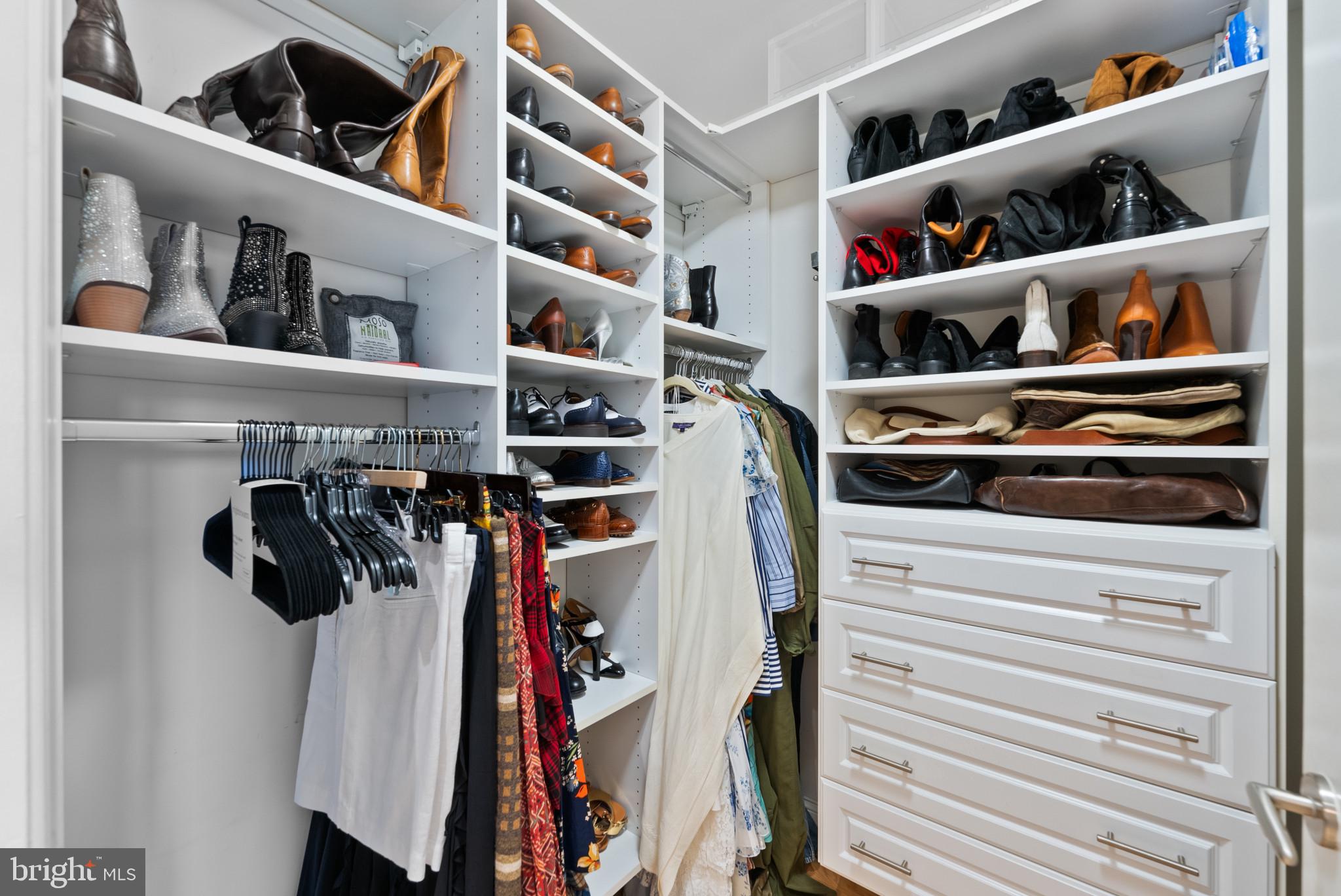 ROSSLYN - Residential