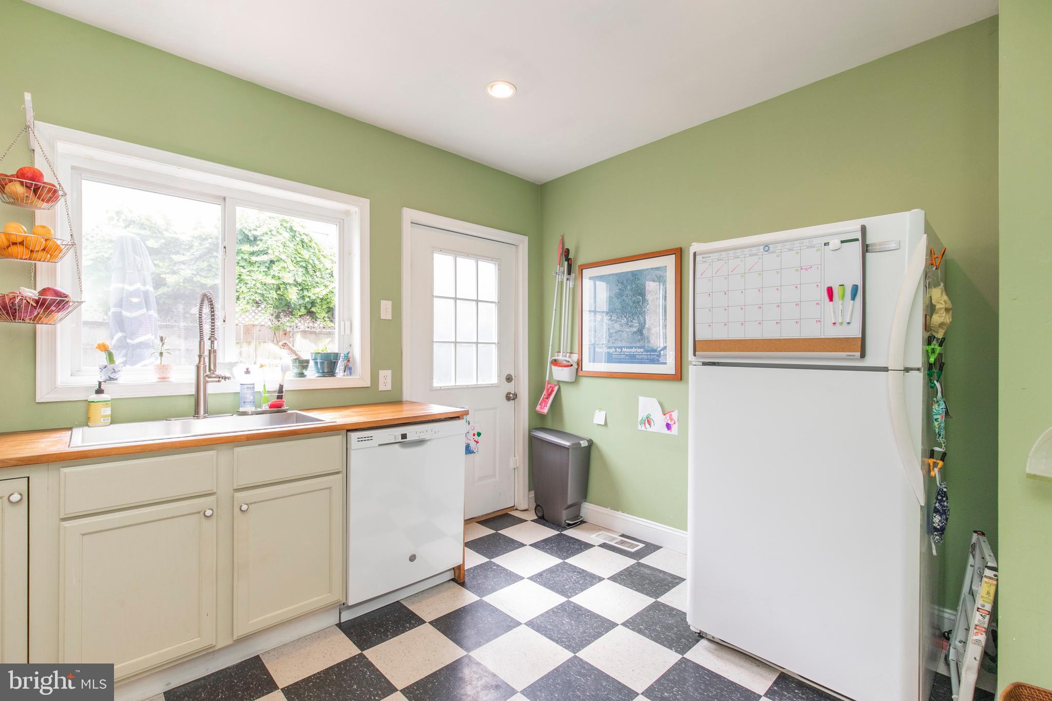 PASSYUNK SQUARE - Residential