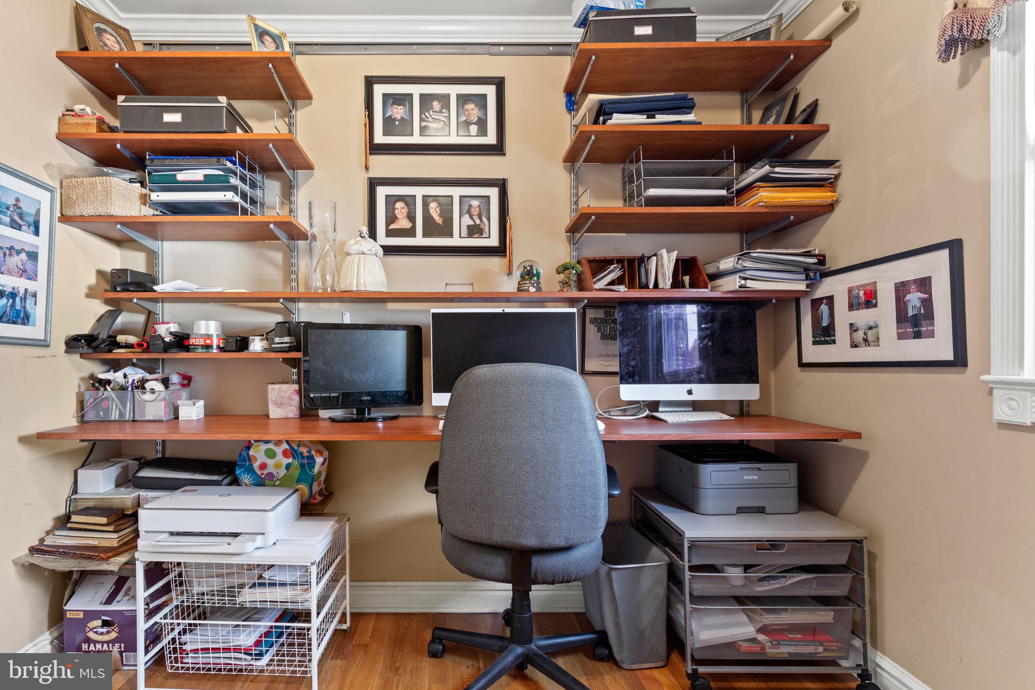 HARRIETT PARK - Residential