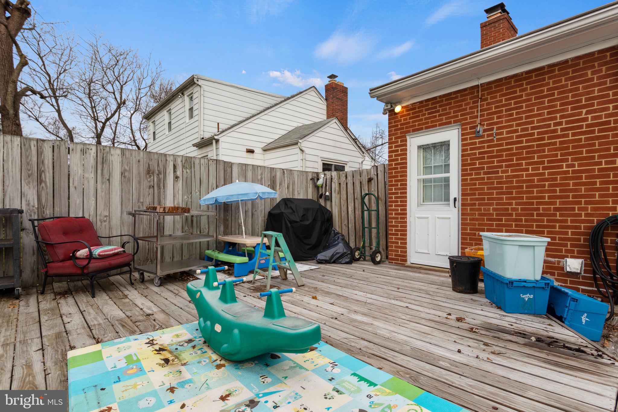 HARRIETT PARK - Residential