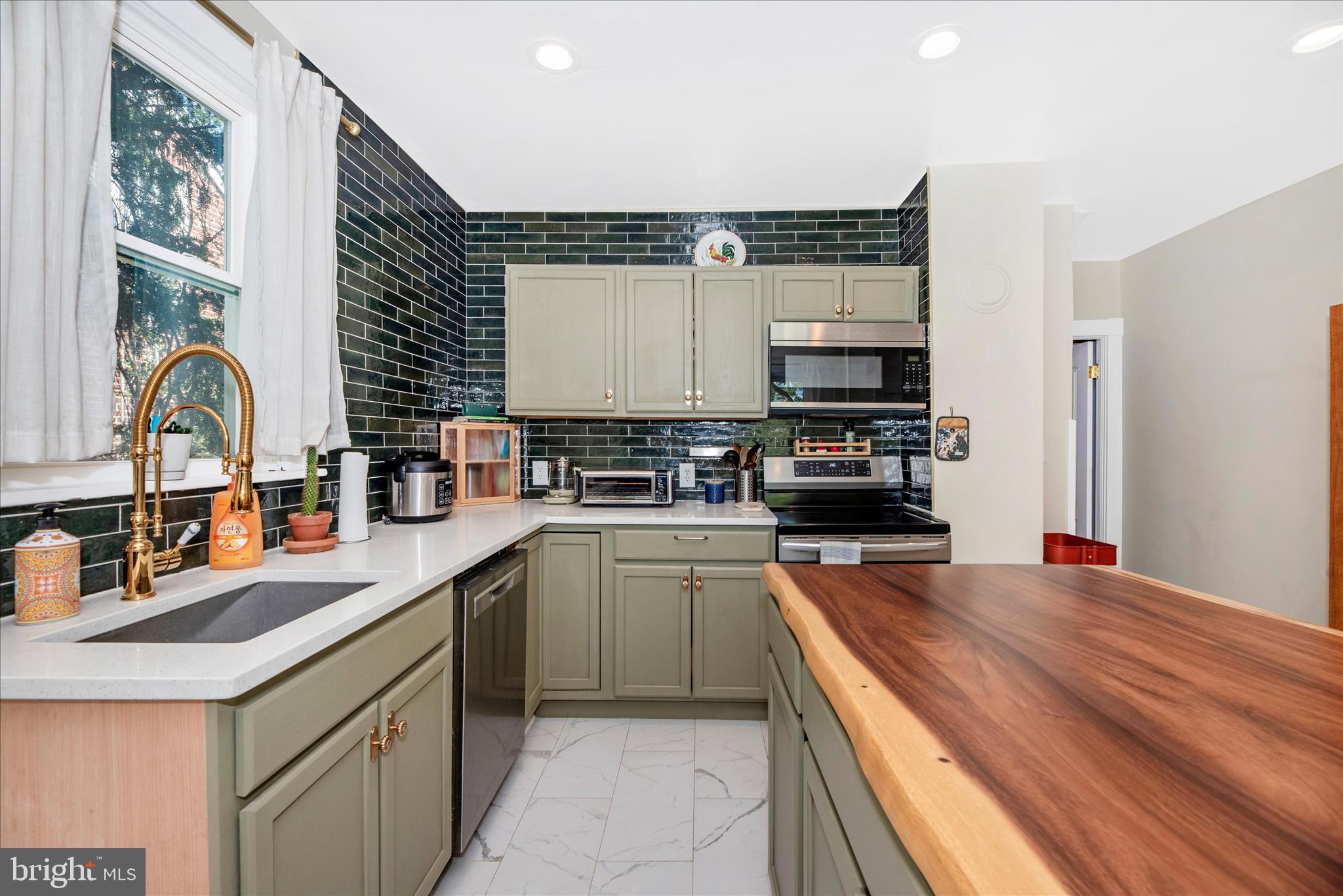 DOWNTOWN - Residential