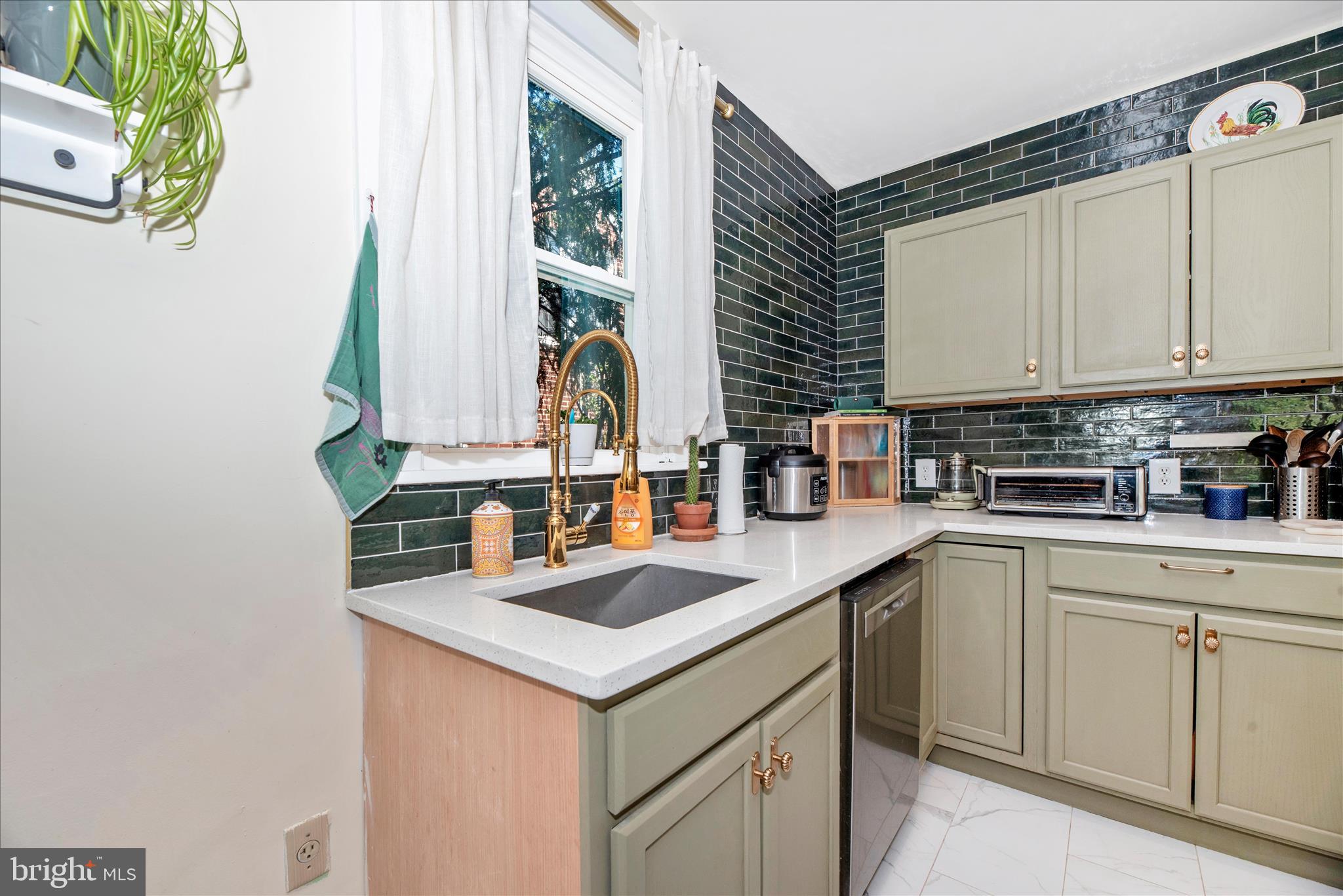 DOWNTOWN - Residential