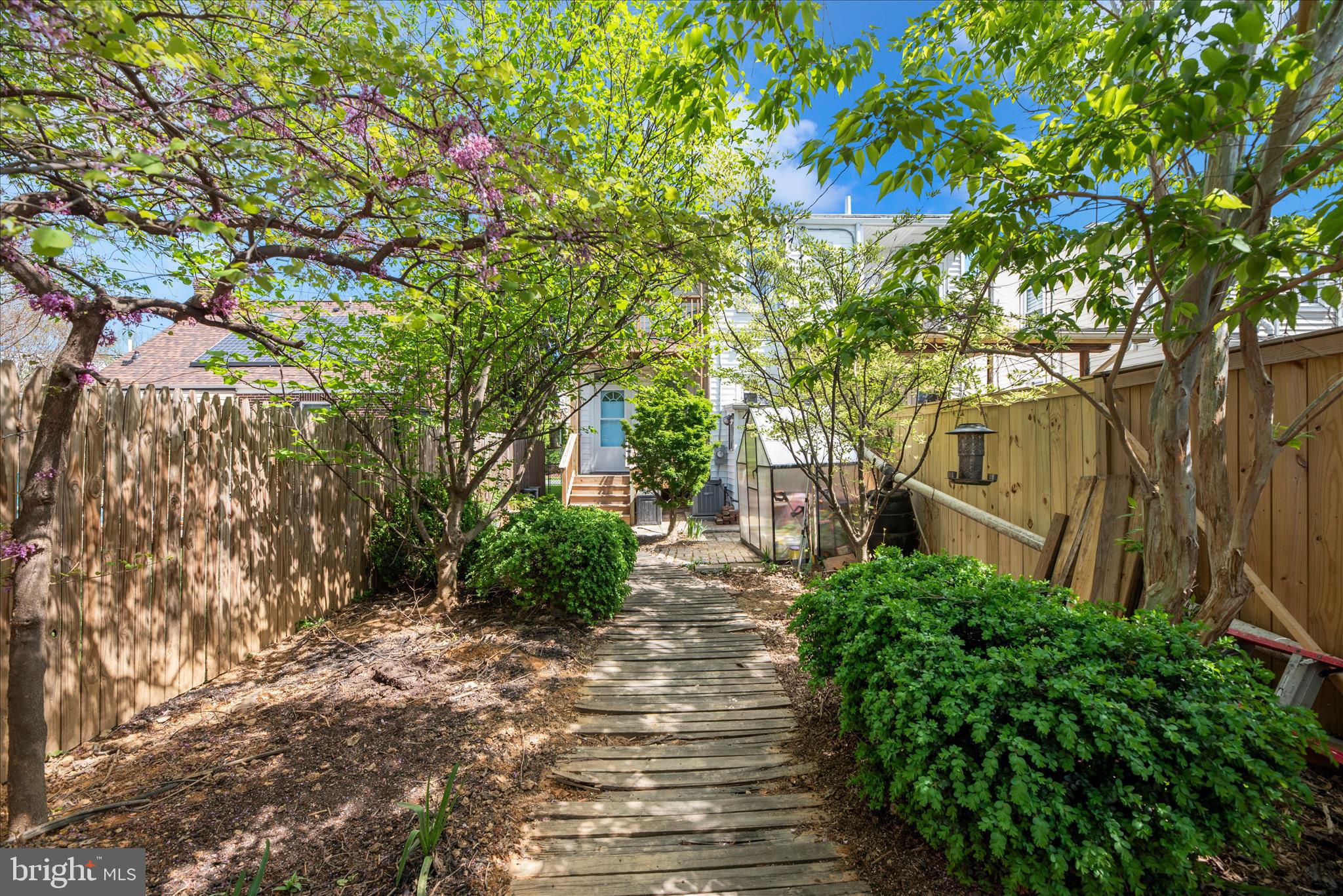 DOWNTOWN - Residential