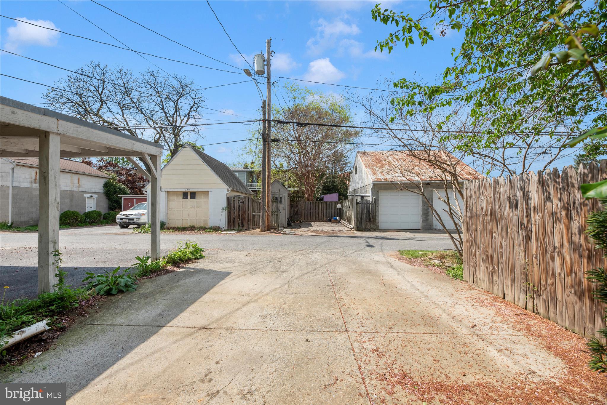 DOWNTOWN - Residential