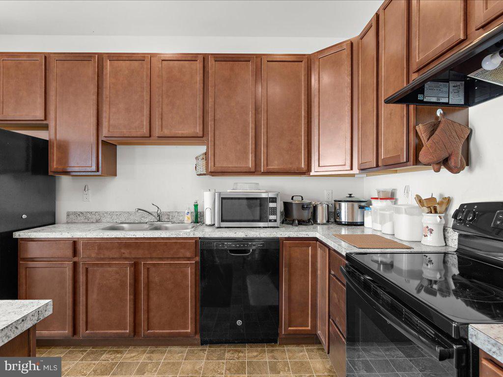 ASHBY COMMONS - Residential