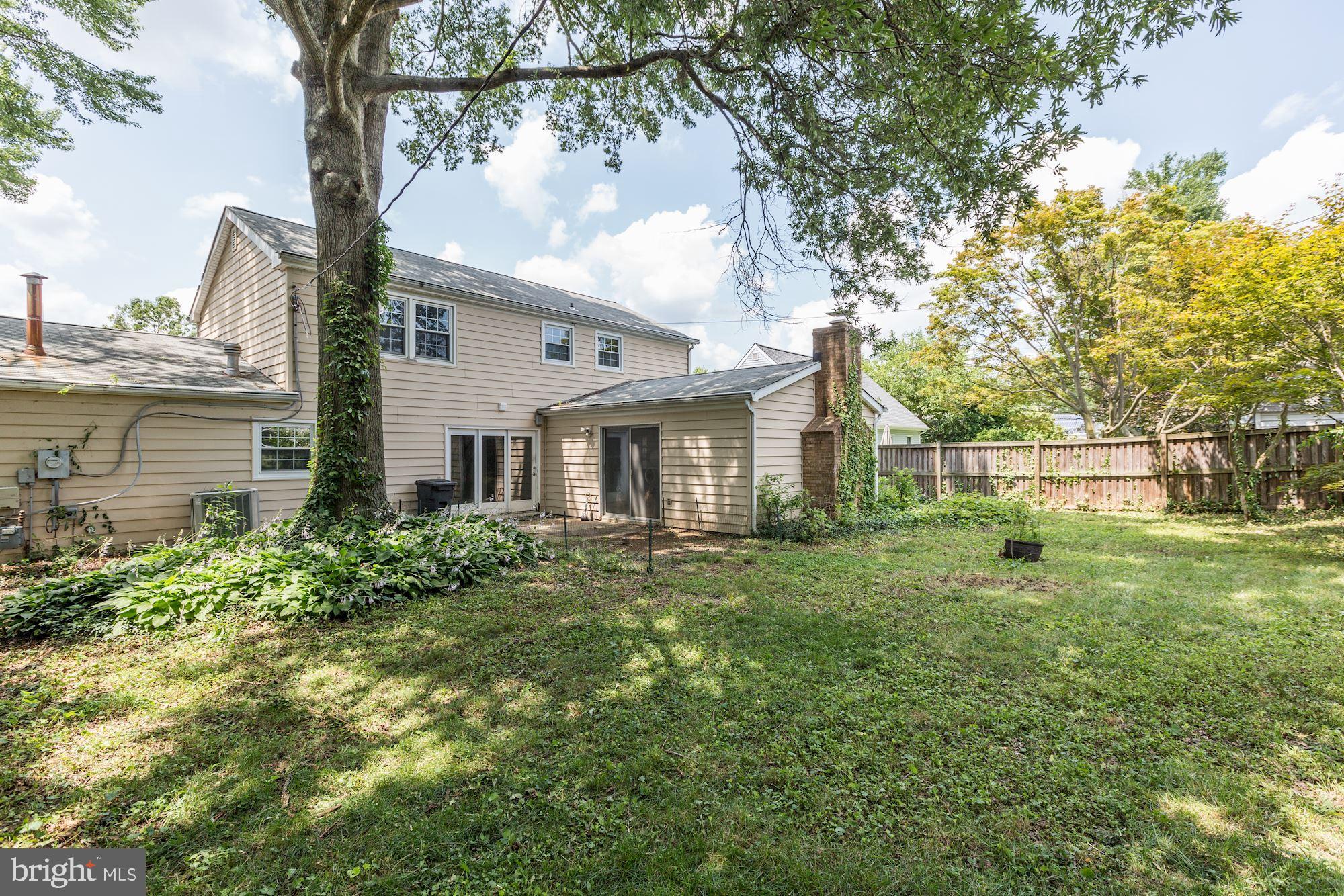 KENILWORTH - Residential