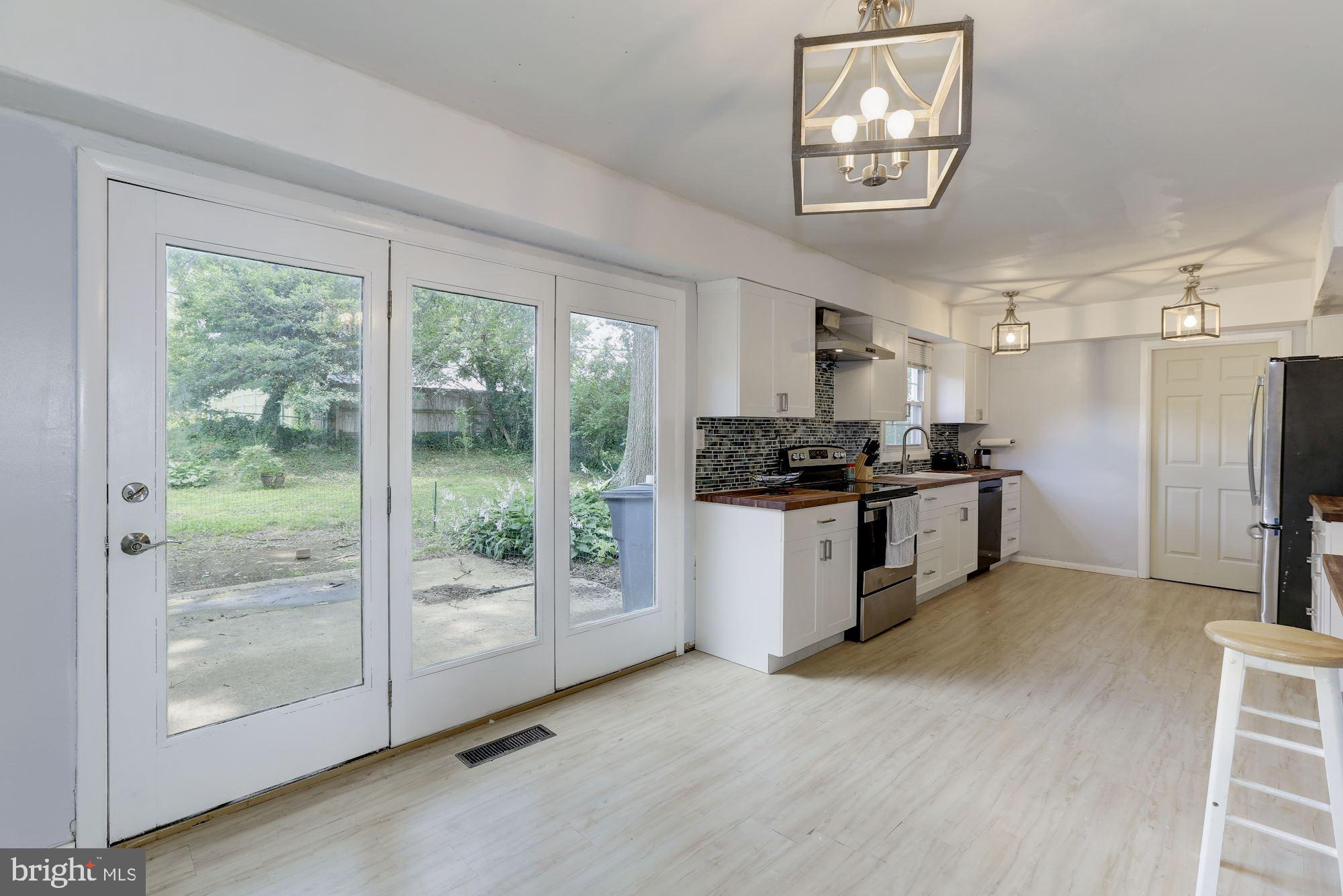 KENILWORTH - Residential