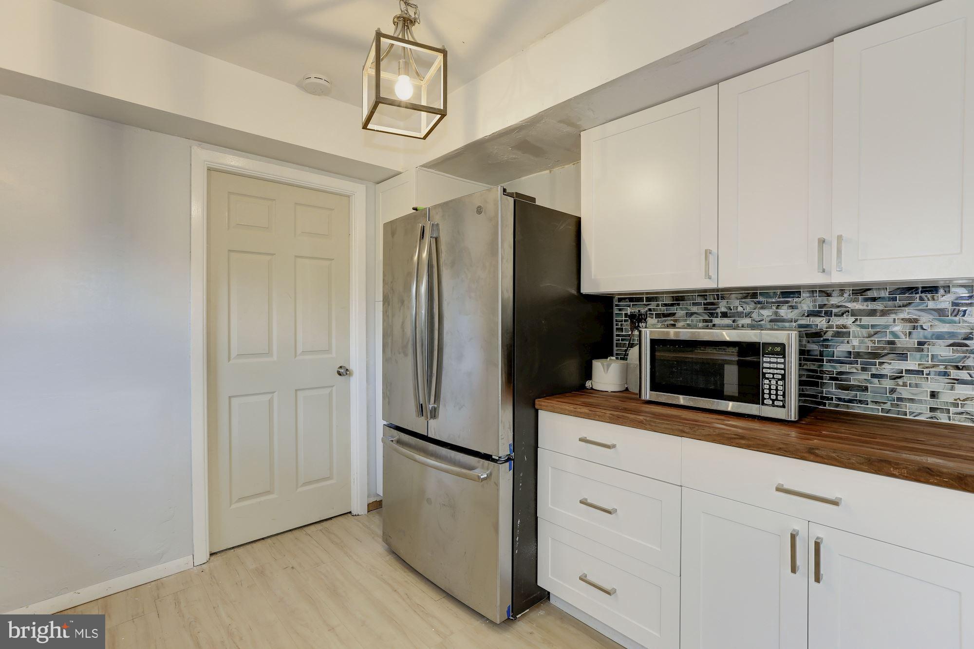 KENILWORTH - Residential