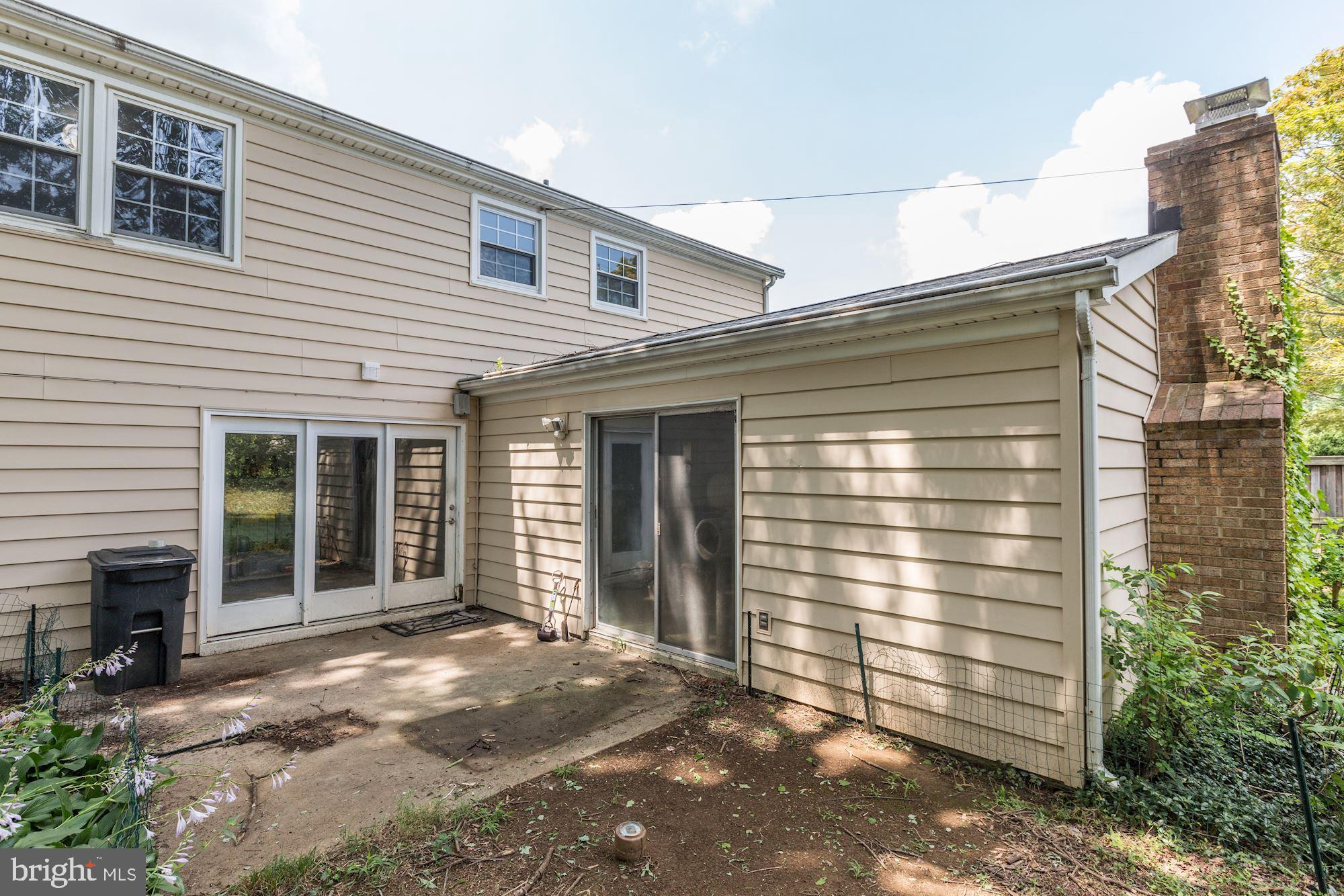 KENILWORTH - Residential