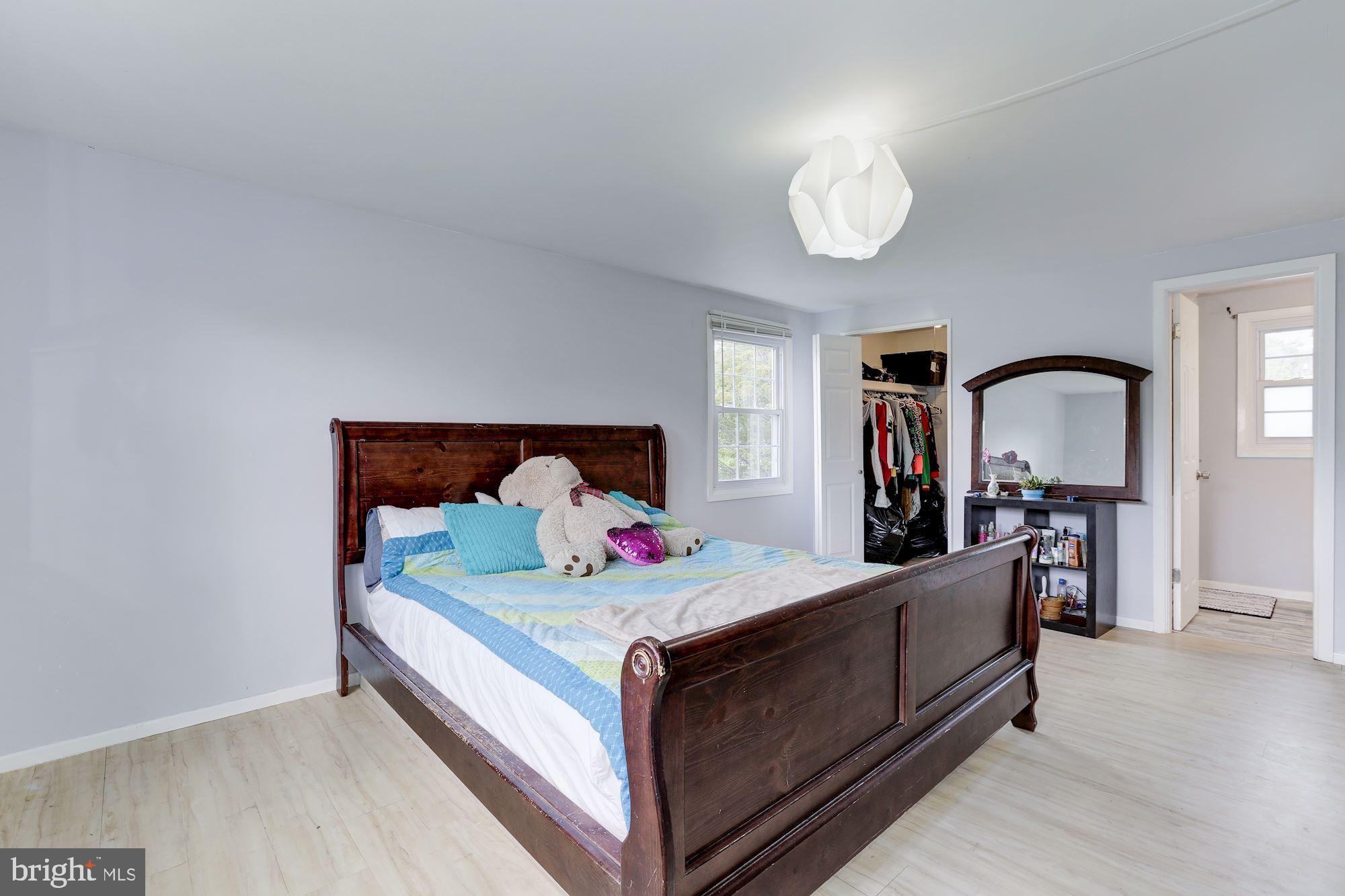 KENILWORTH - Residential