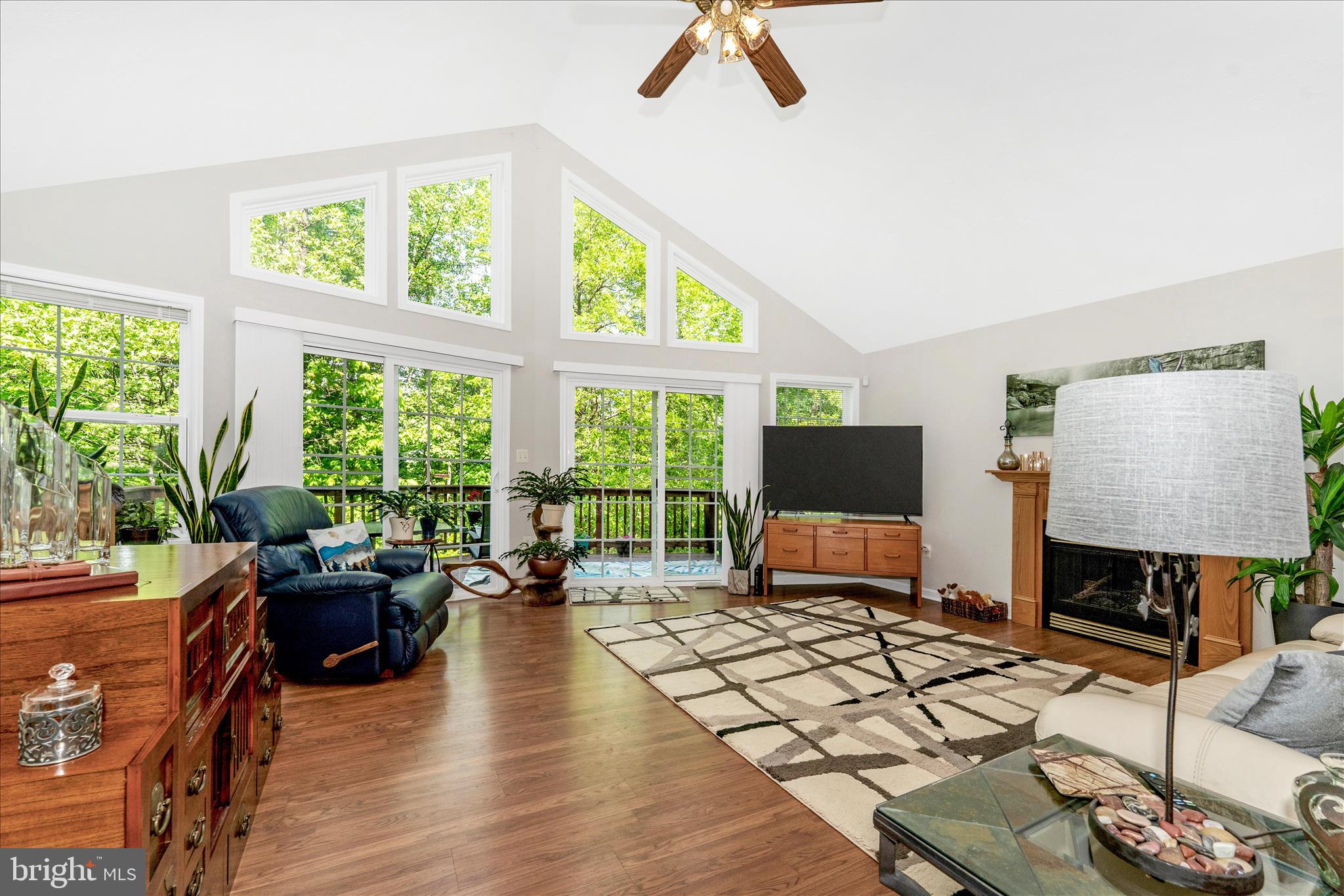 SHANNONDALE - Residential