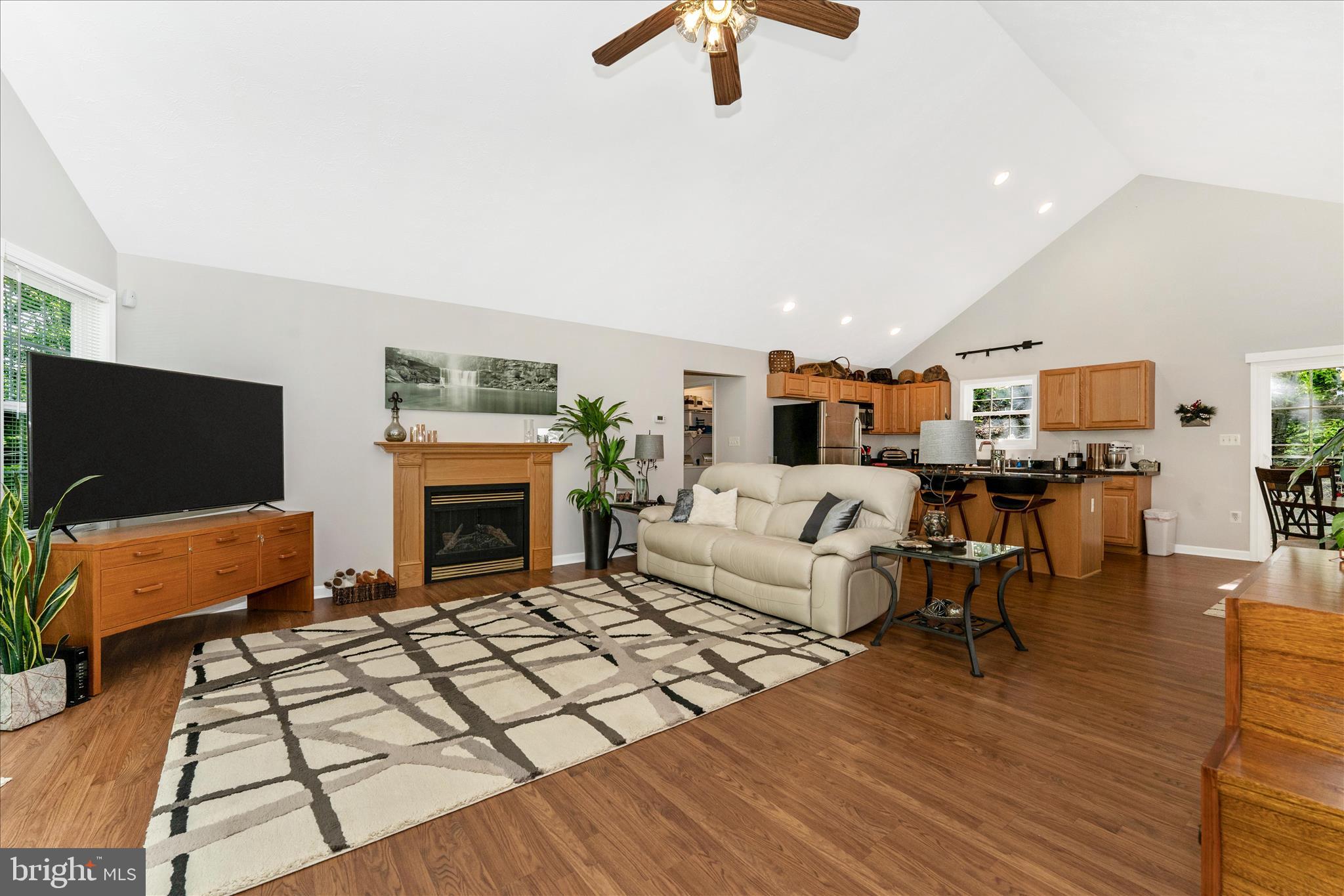 SHANNONDALE - Residential
