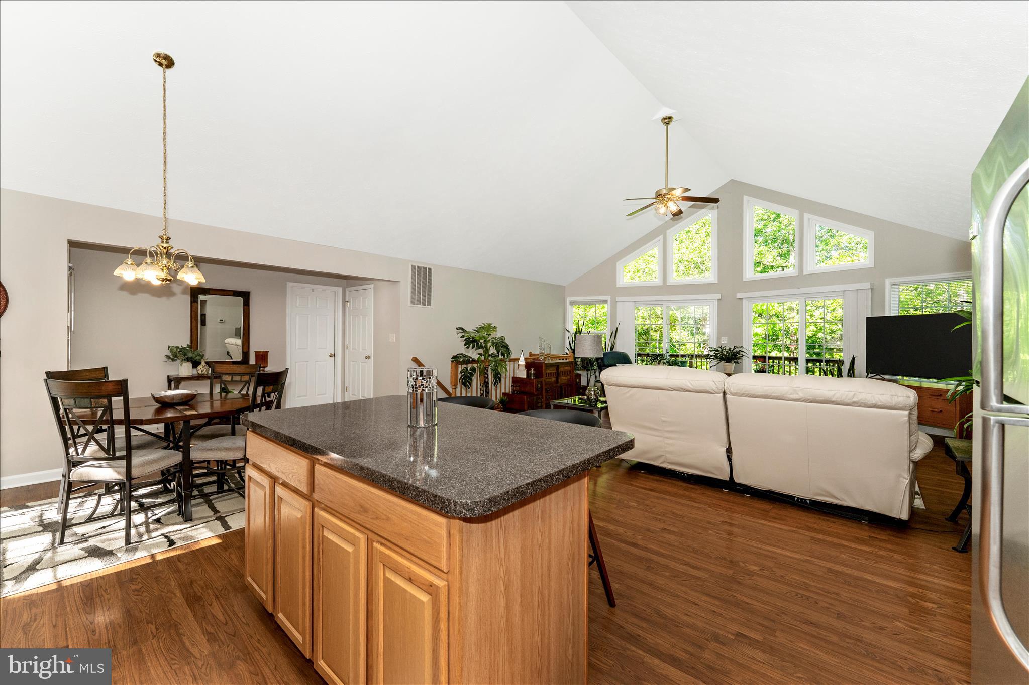 SHANNONDALE - Residential
