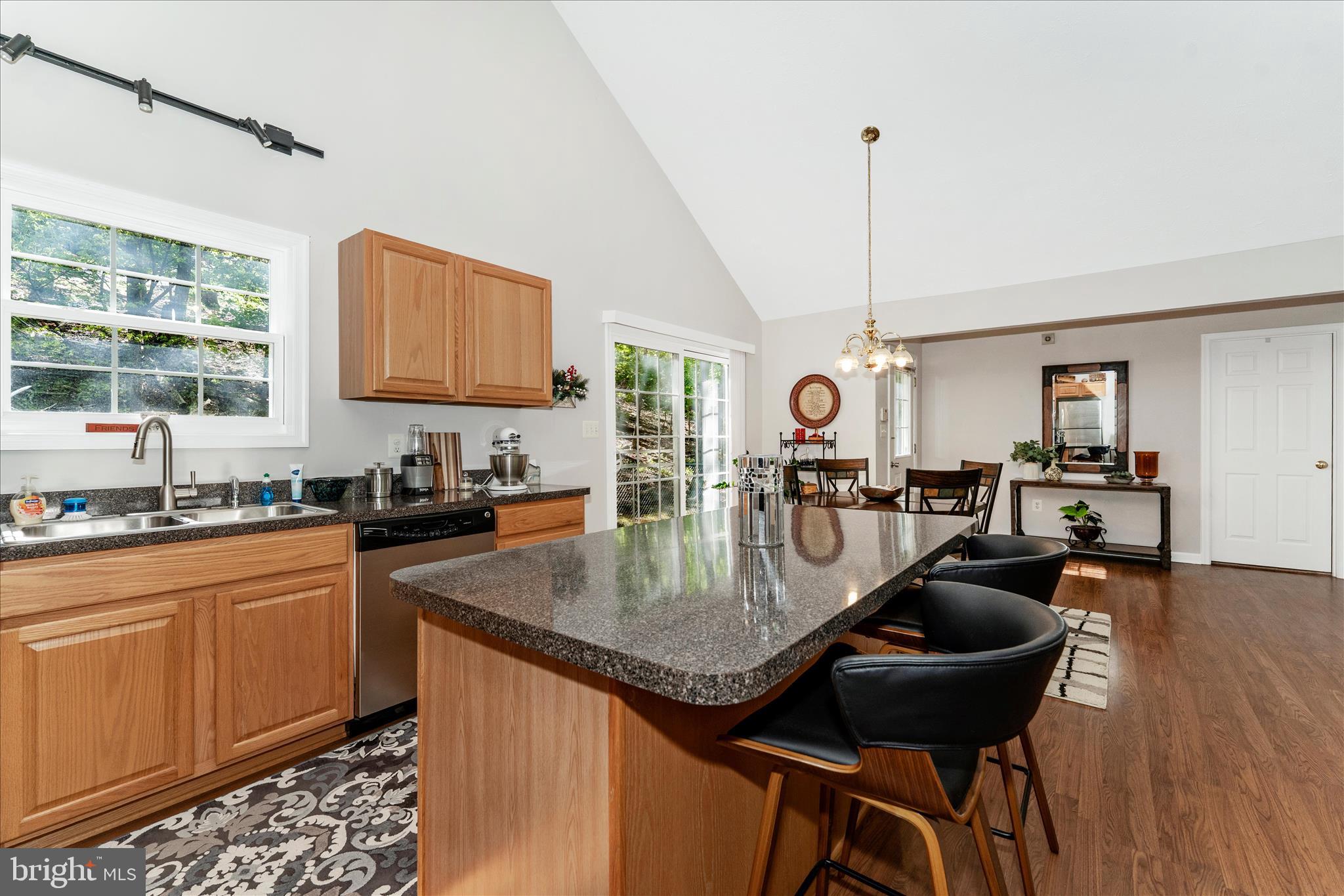 SHANNONDALE - Residential