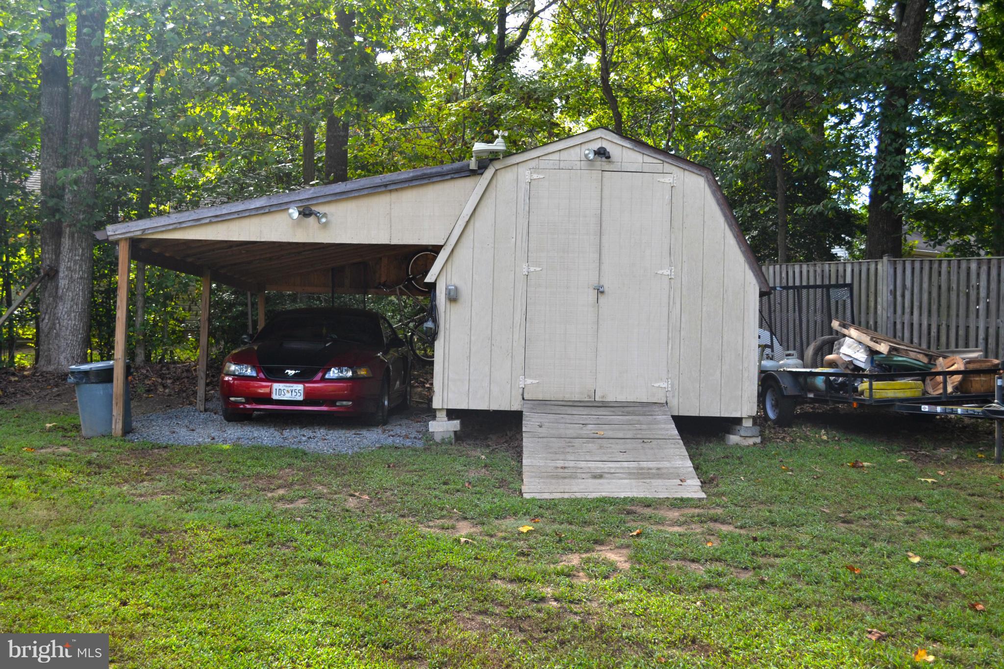 WHITE SANDS - Residential Lease