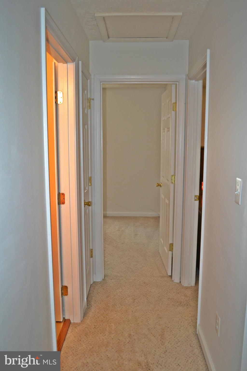 WHITE SANDS - Residential Lease