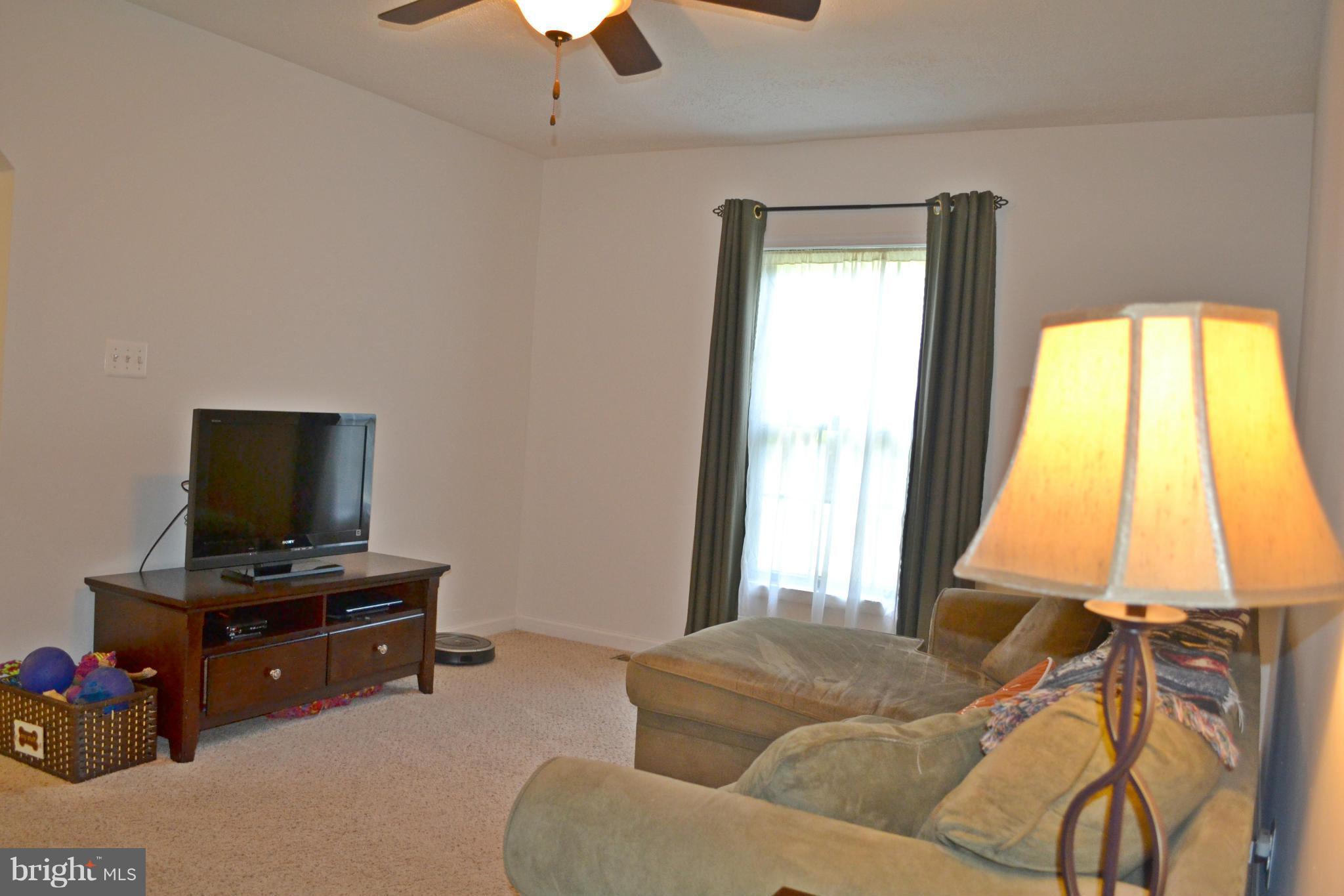 WHITE SANDS - Residential Lease