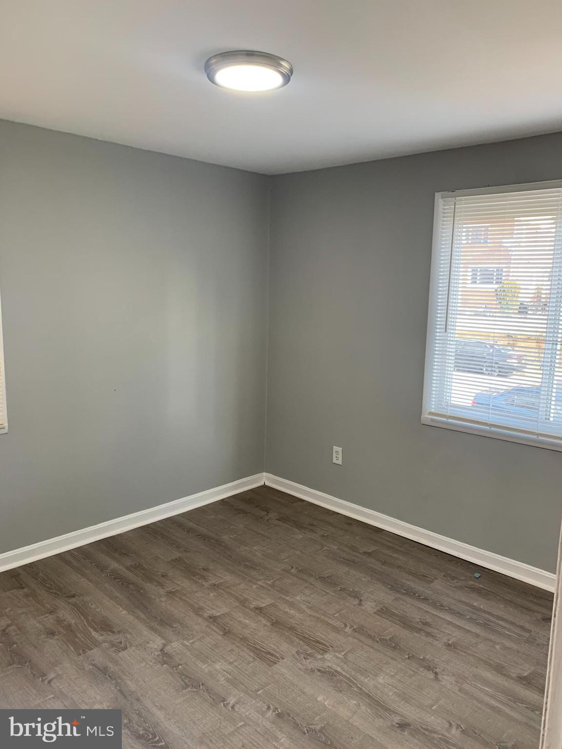 RIVERDALE - Residential