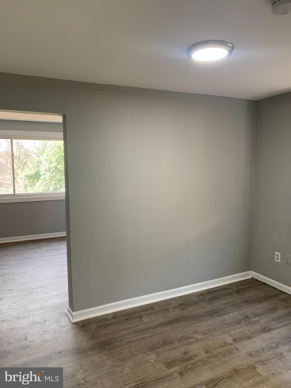 RIVERDALE - Residential