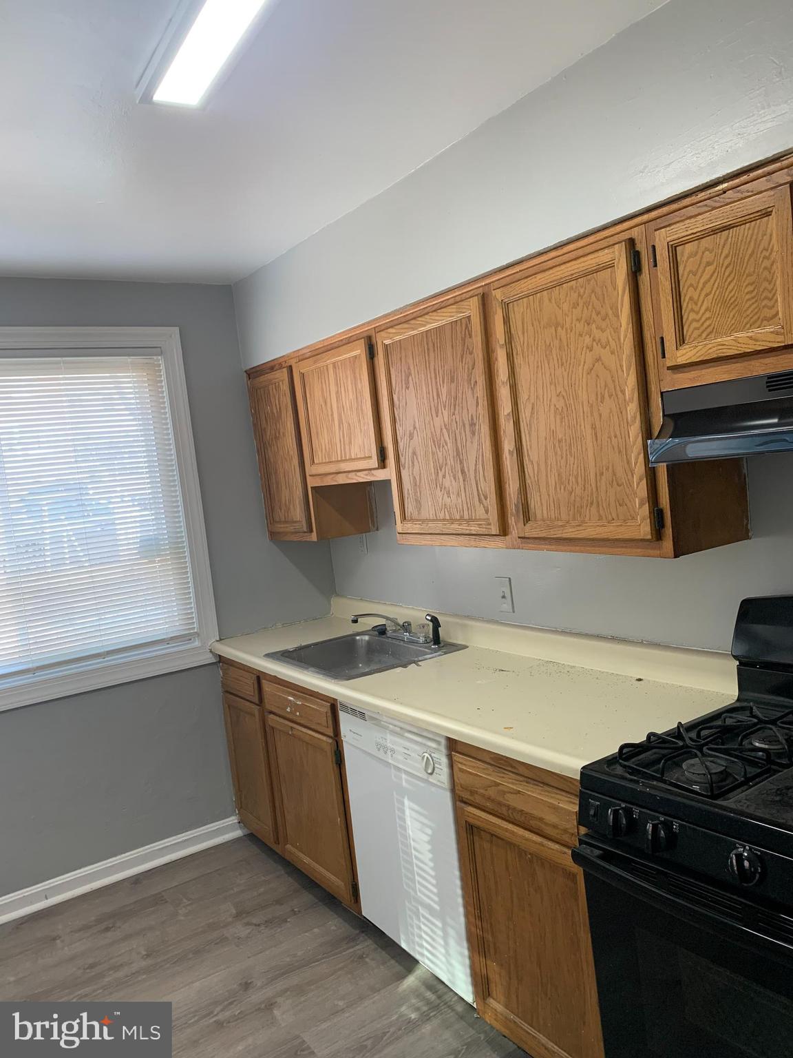 RIVERDALE - Residential