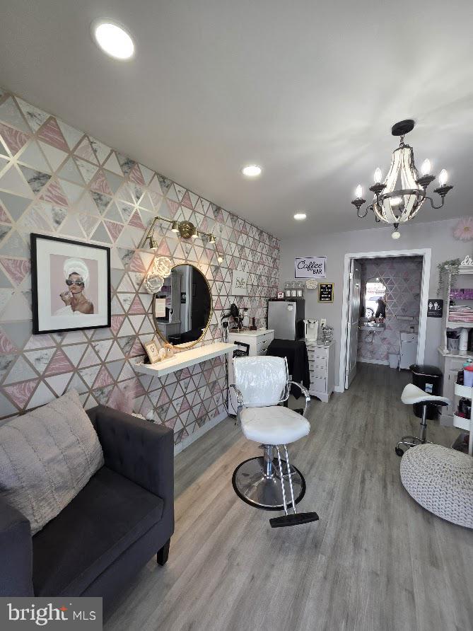 OAK HILLS - Residential