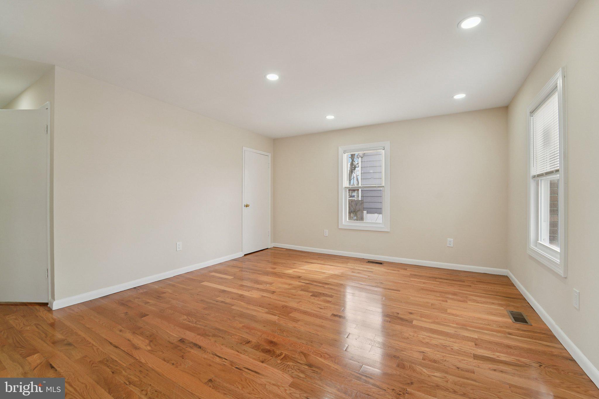 WESTVIEW PARK - Residential