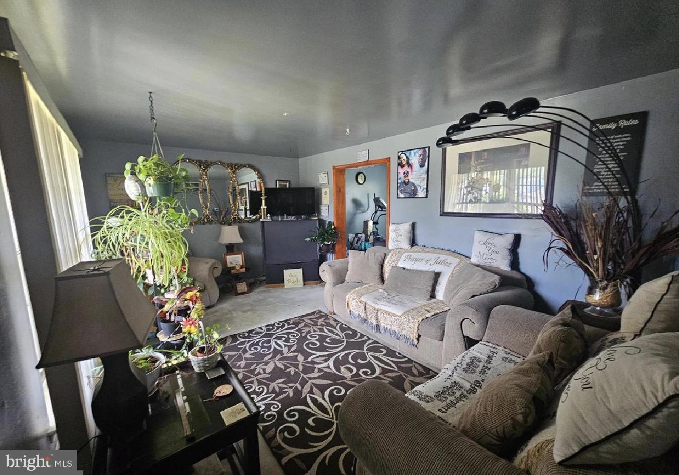 114 CARNATION DRIVE