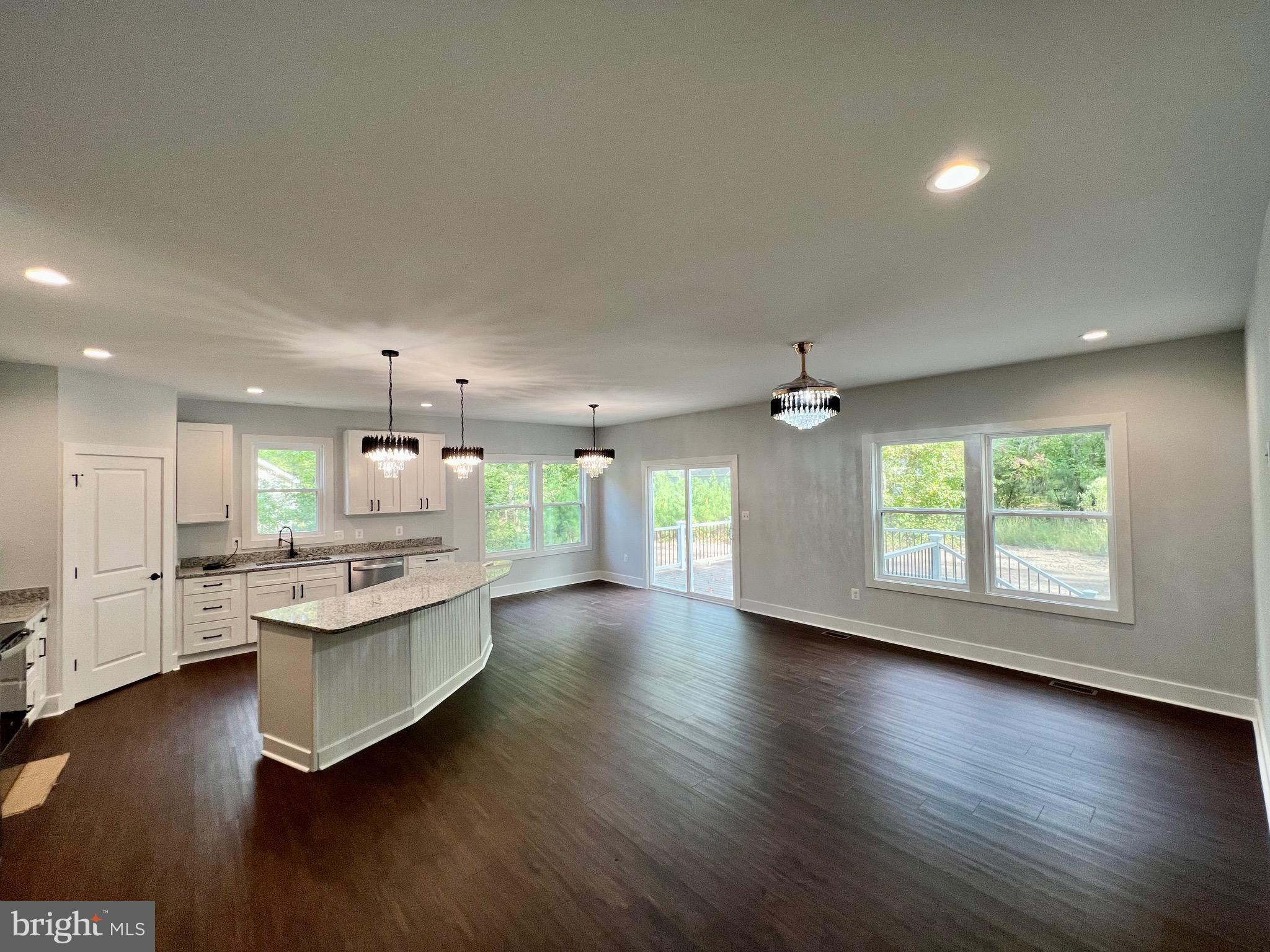 CABIN POINT - Residential