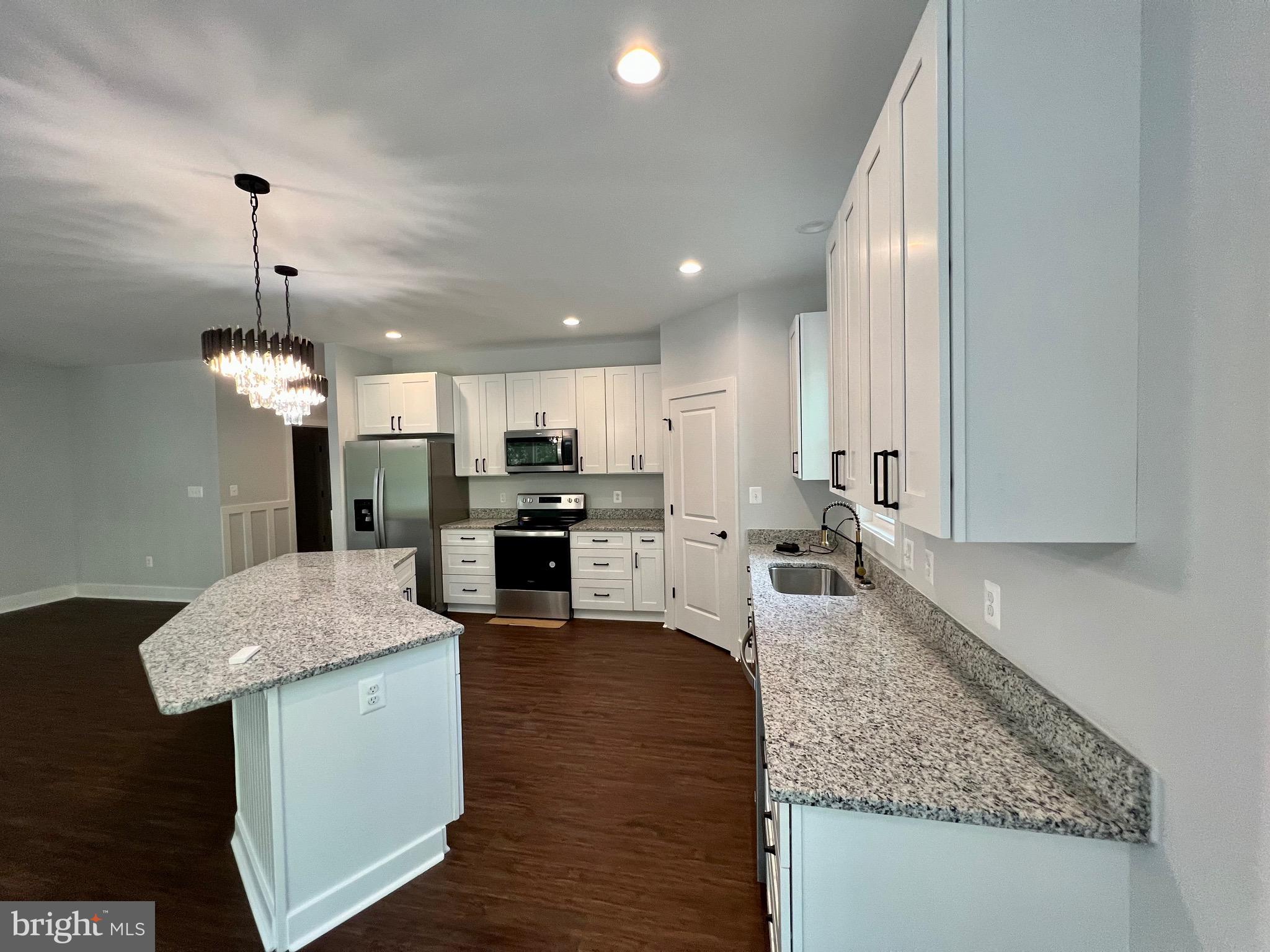 CABIN POINT - Residential