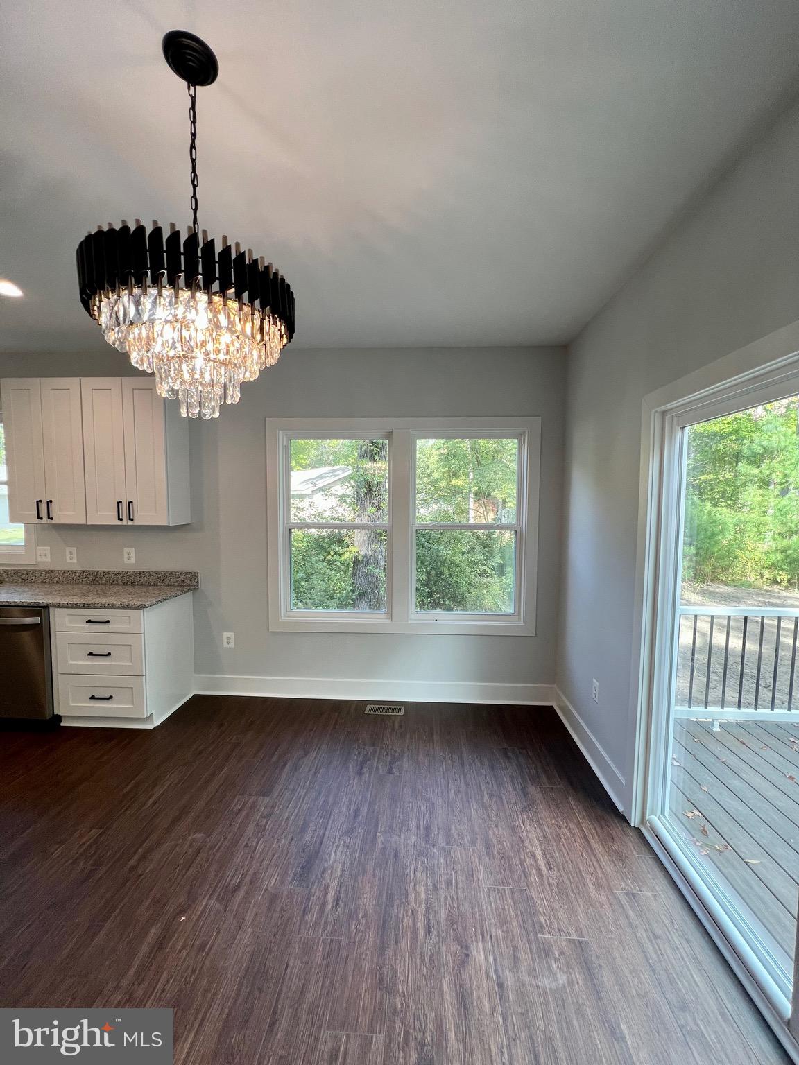 CABIN POINT - Residential