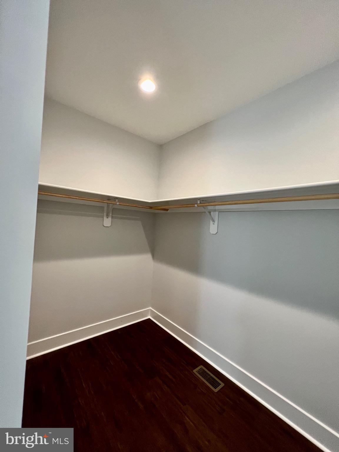 CABIN POINT - Residential