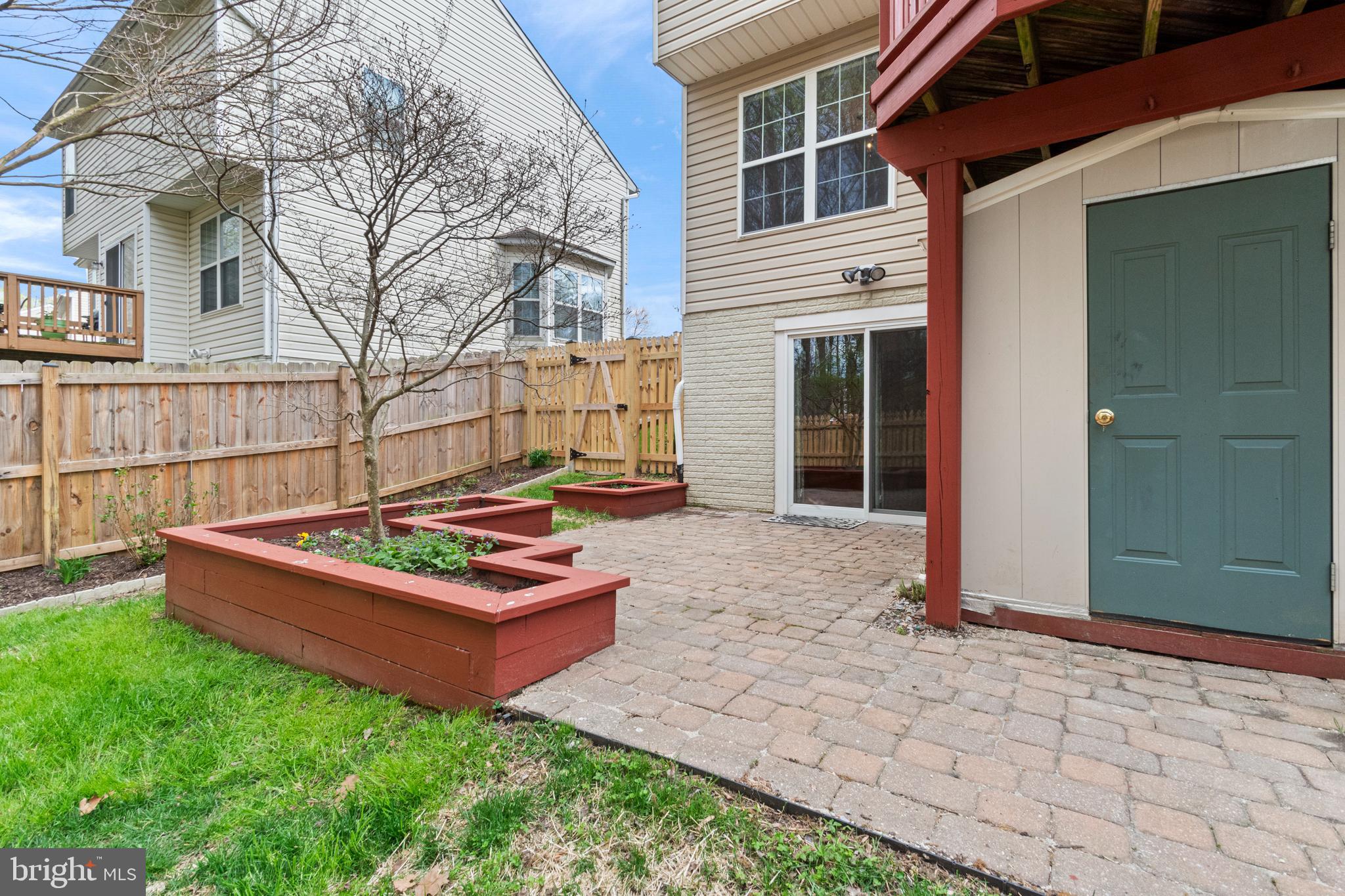 MEADOWRIDGE LANDING - Residential