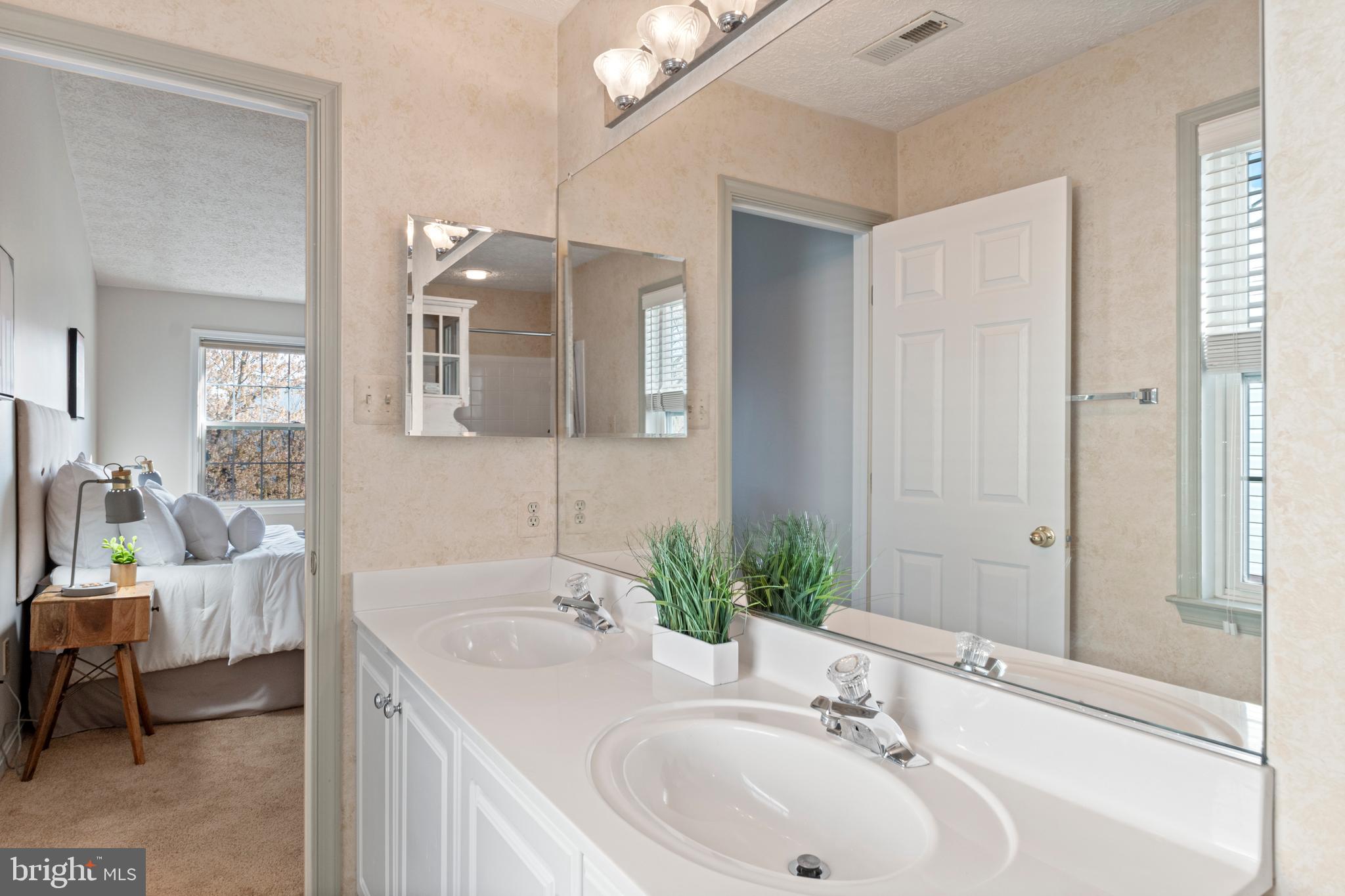 MEADOWRIDGE LANDING - Residential