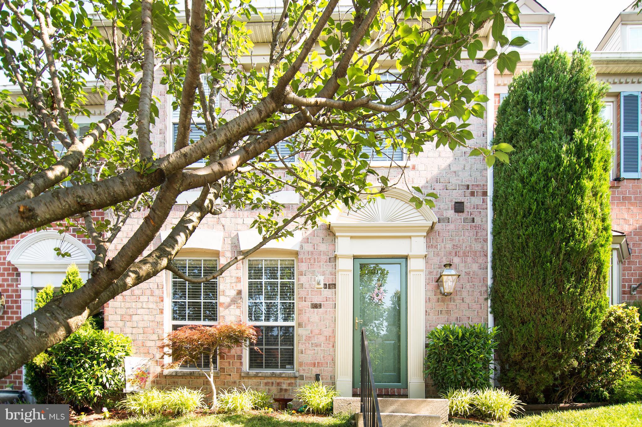 CROMWELL STATION - Residential