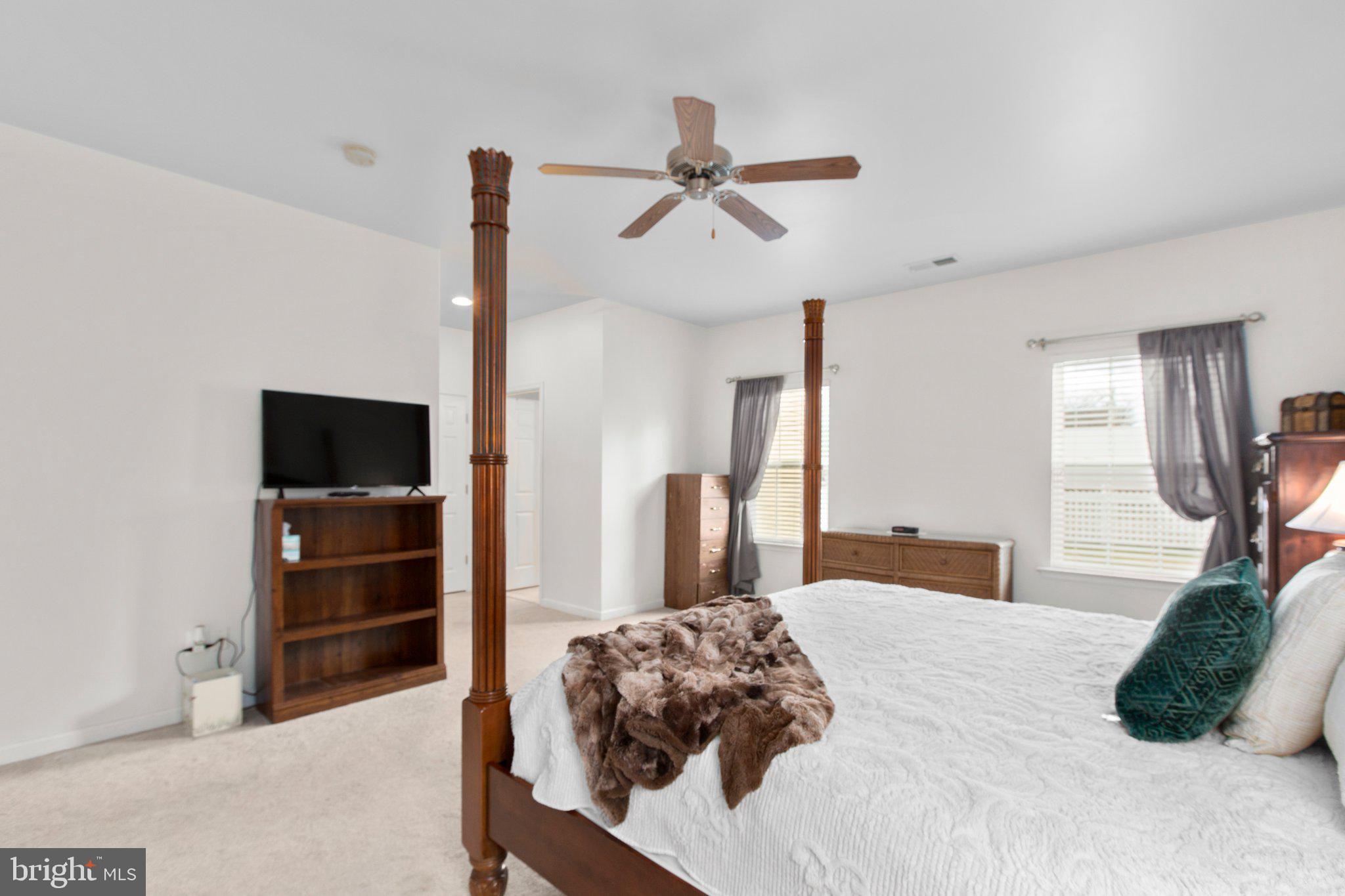 VIRGINIA HERITAGE AT LEE'S PARK - Residential