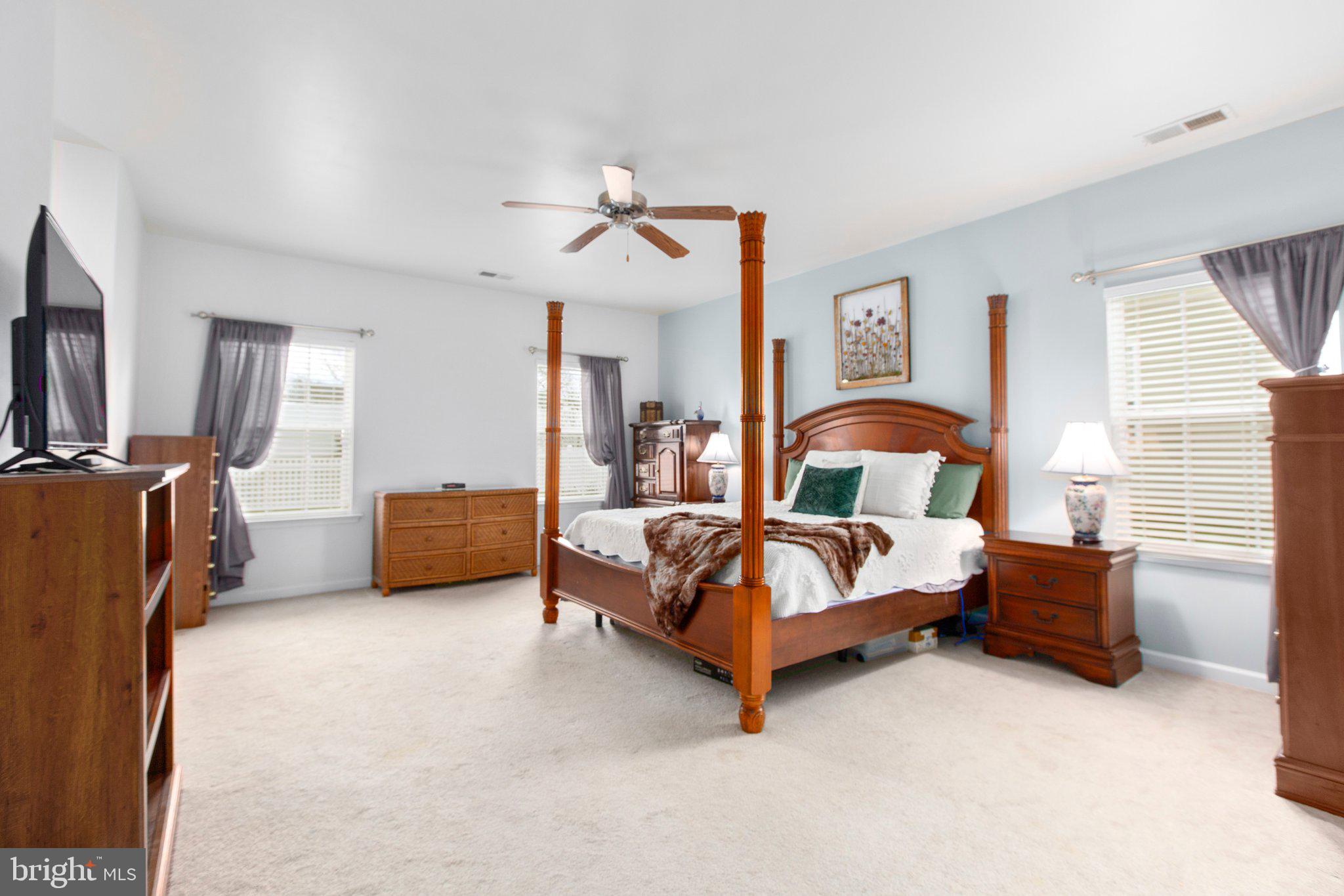 VIRGINIA HERITAGE AT LEE'S PARK - Residential