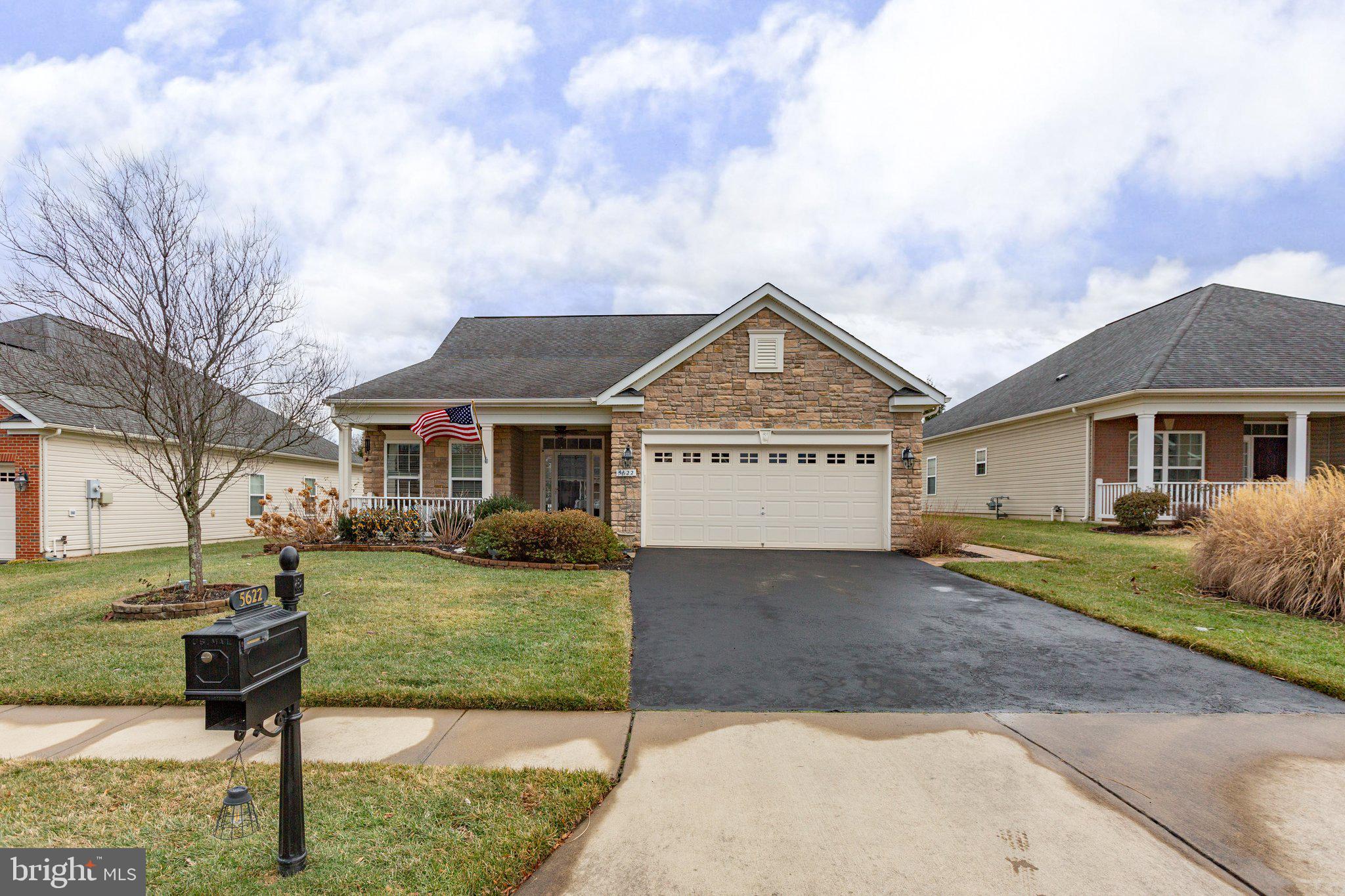 VIRGINIA HERITAGE AT LEE'S PARK - Residential