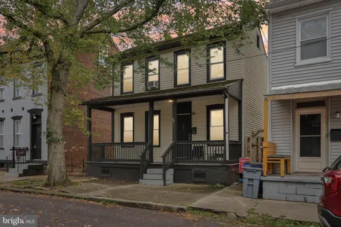 418 Walnut Street, Pottstown, PA 19464 - MLS#: PAMC2154636