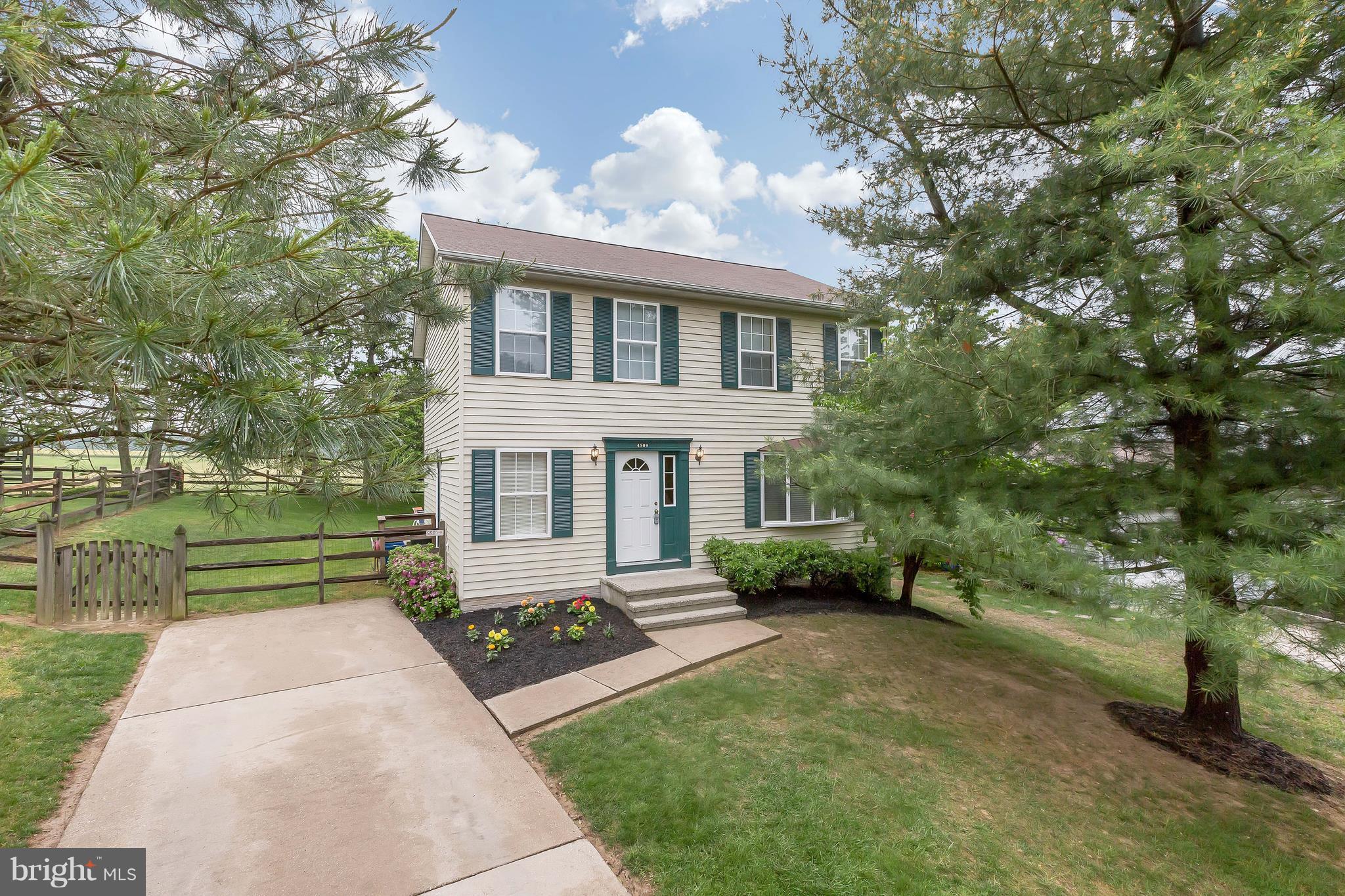 ROBERTS FIELD - Residential